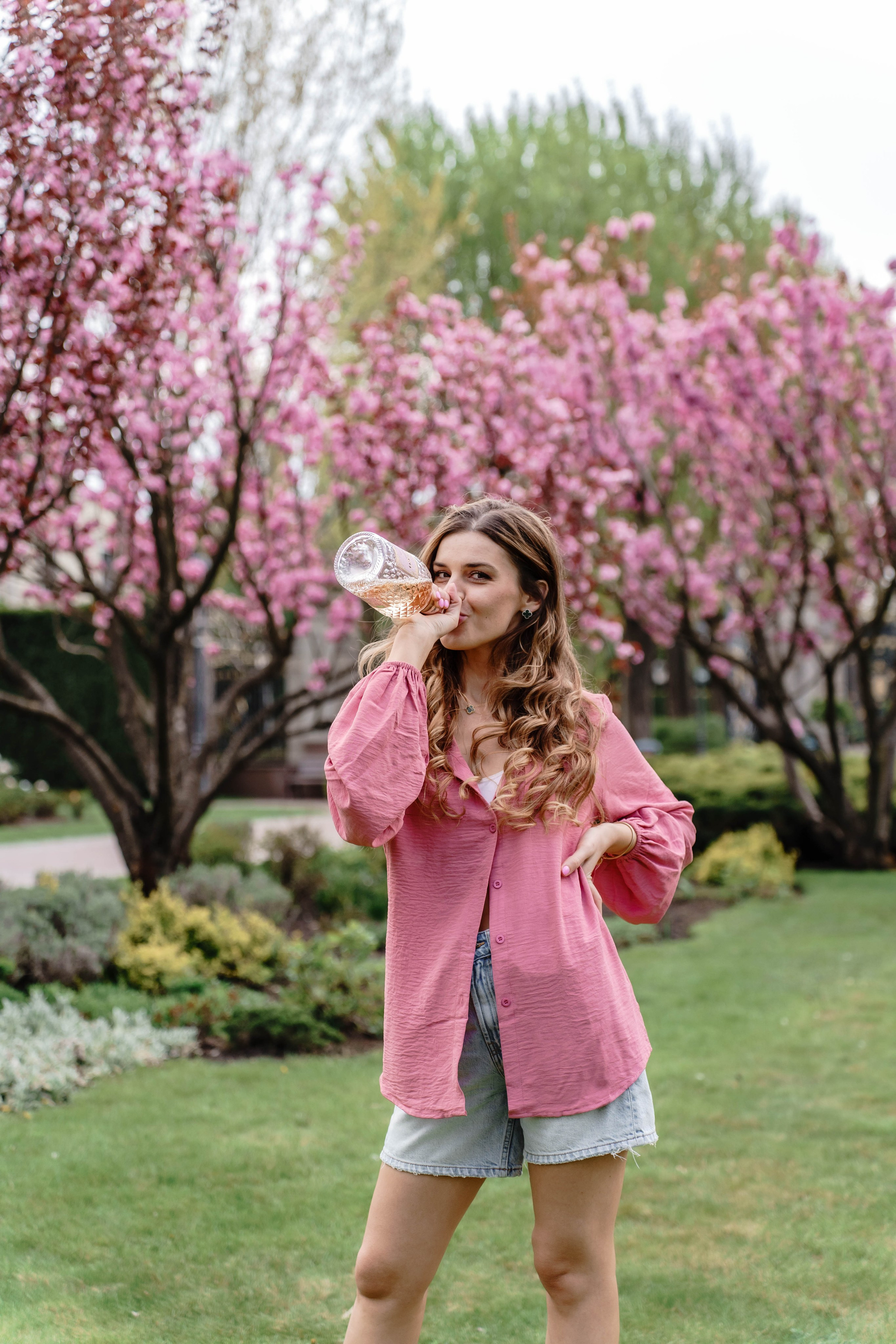 Фотосесія в сакурах. Family photographer in Kiev Natalia Shkavron