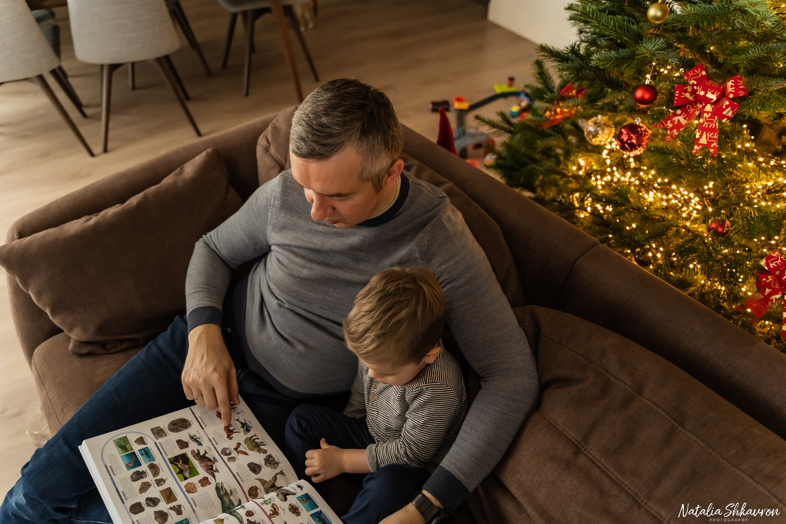 Новорічна фотосесія вдома. Сімейний фотограф Київ Наталія Шкаврон