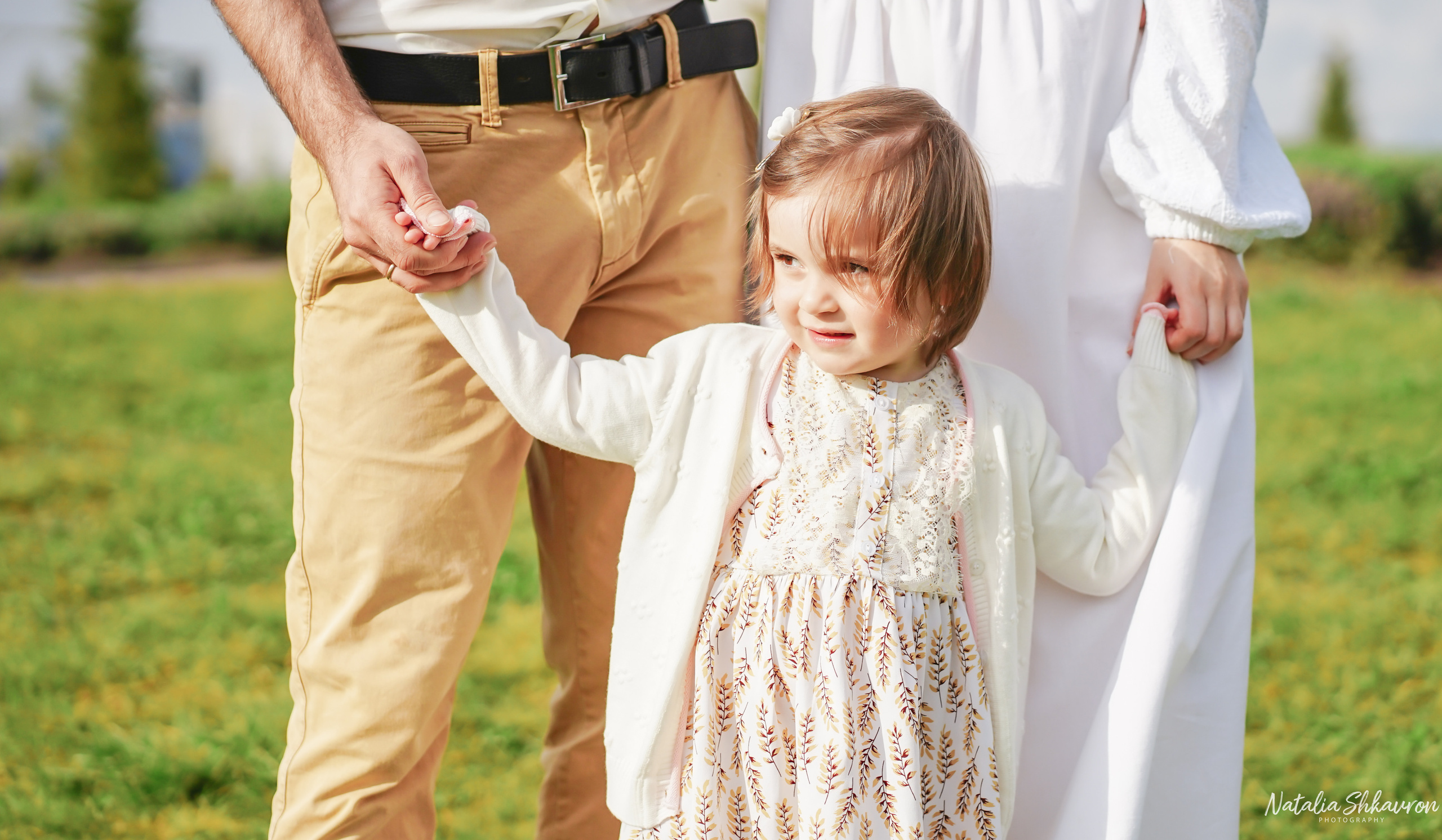Сімейна фотосесія в тюльпанах. Сімейний фотограф Київ Наталія Шкаврон