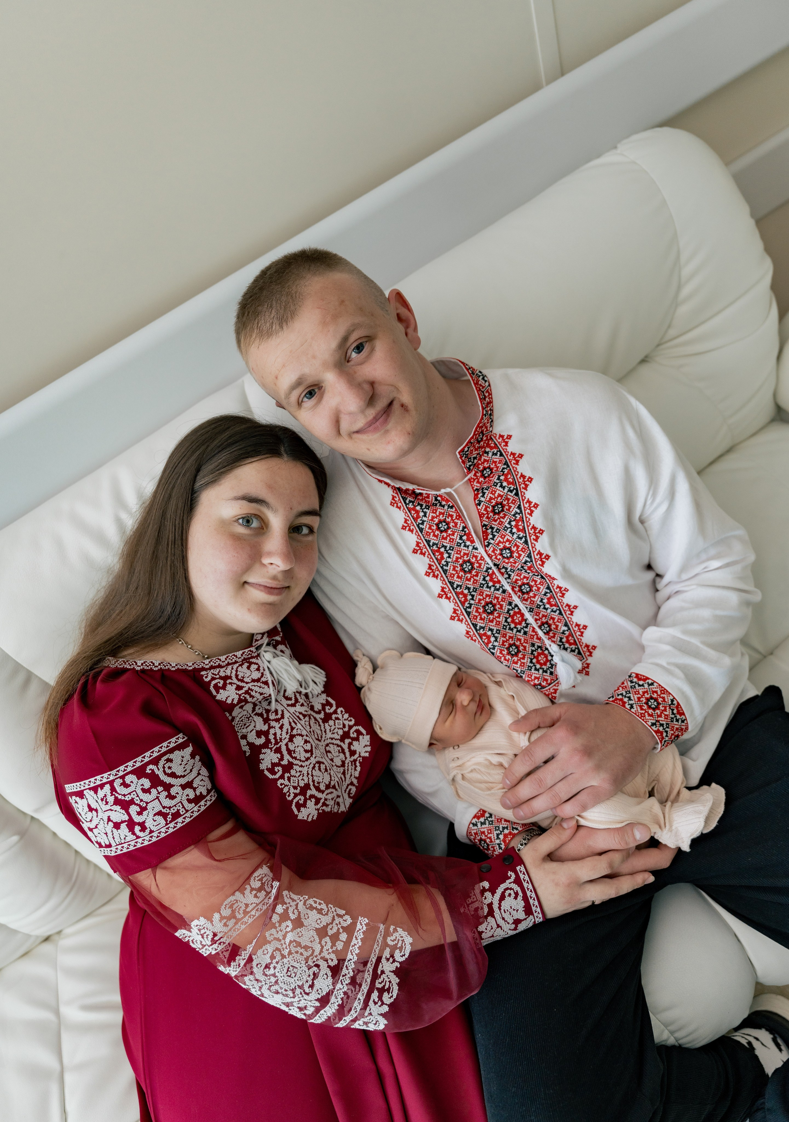 Виписка з пологового №3. Сімейний фотограф Київ Наталія Шкаврон