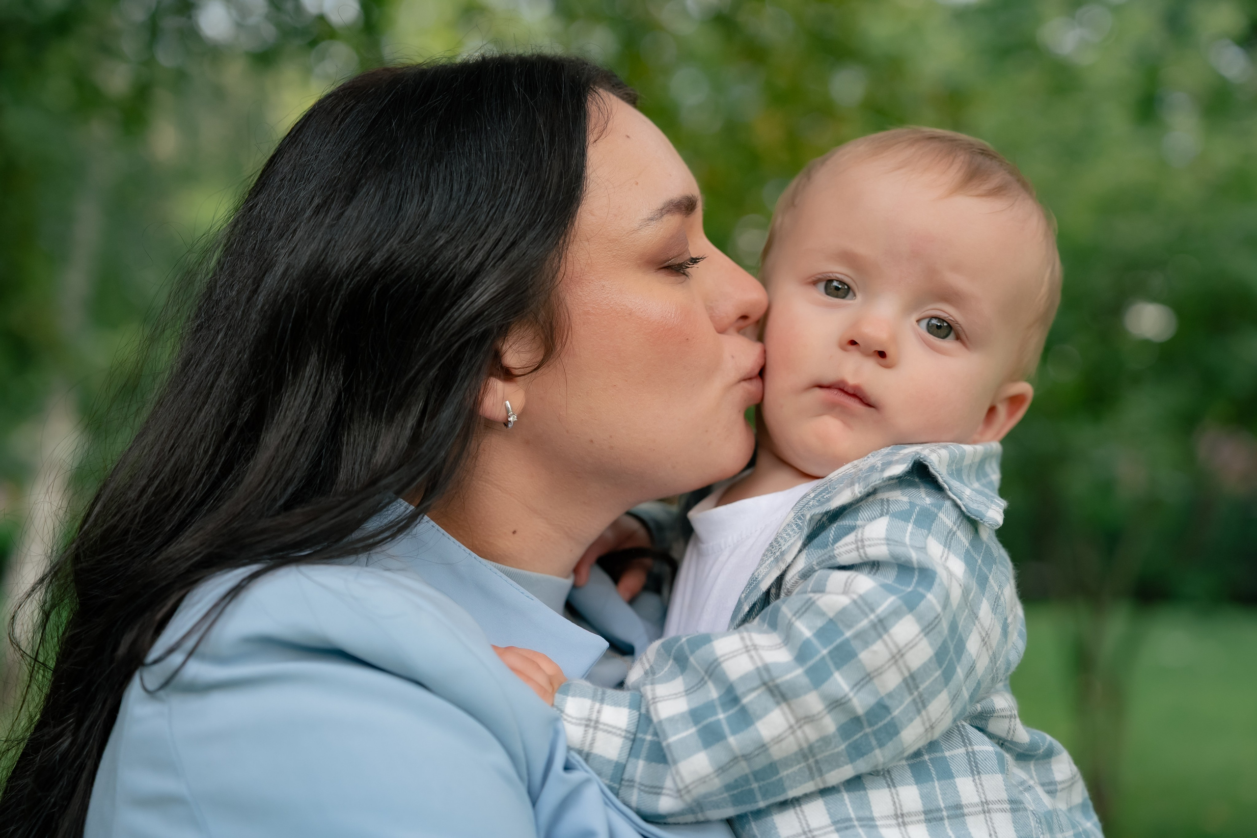 Сімейна фотосесія у парку Прага. Сімейний фотограф Київ Наталія Шкаврон