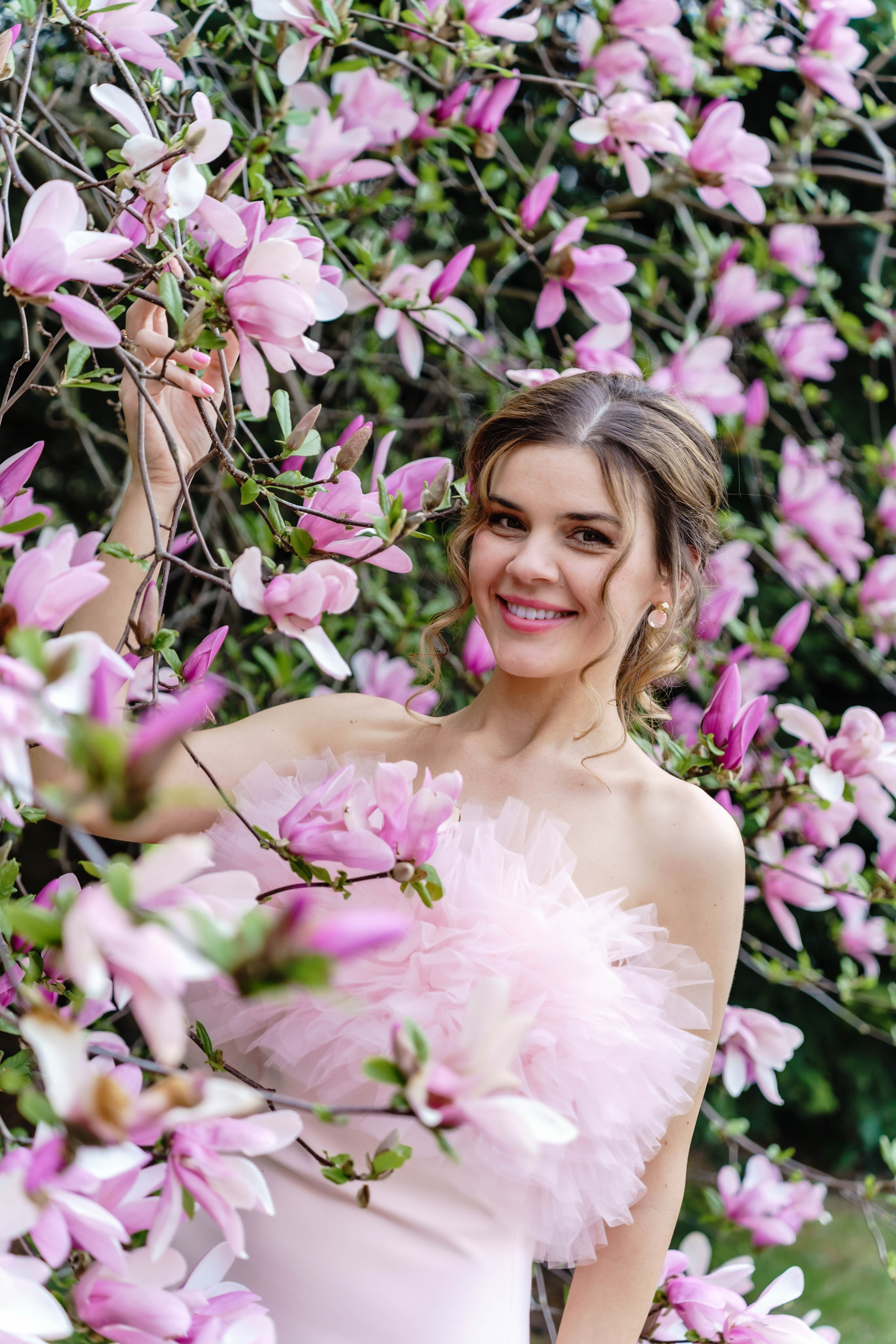 Фотосесія в магноліях. Сімейний фотограф Київ Наталія Шкаврон