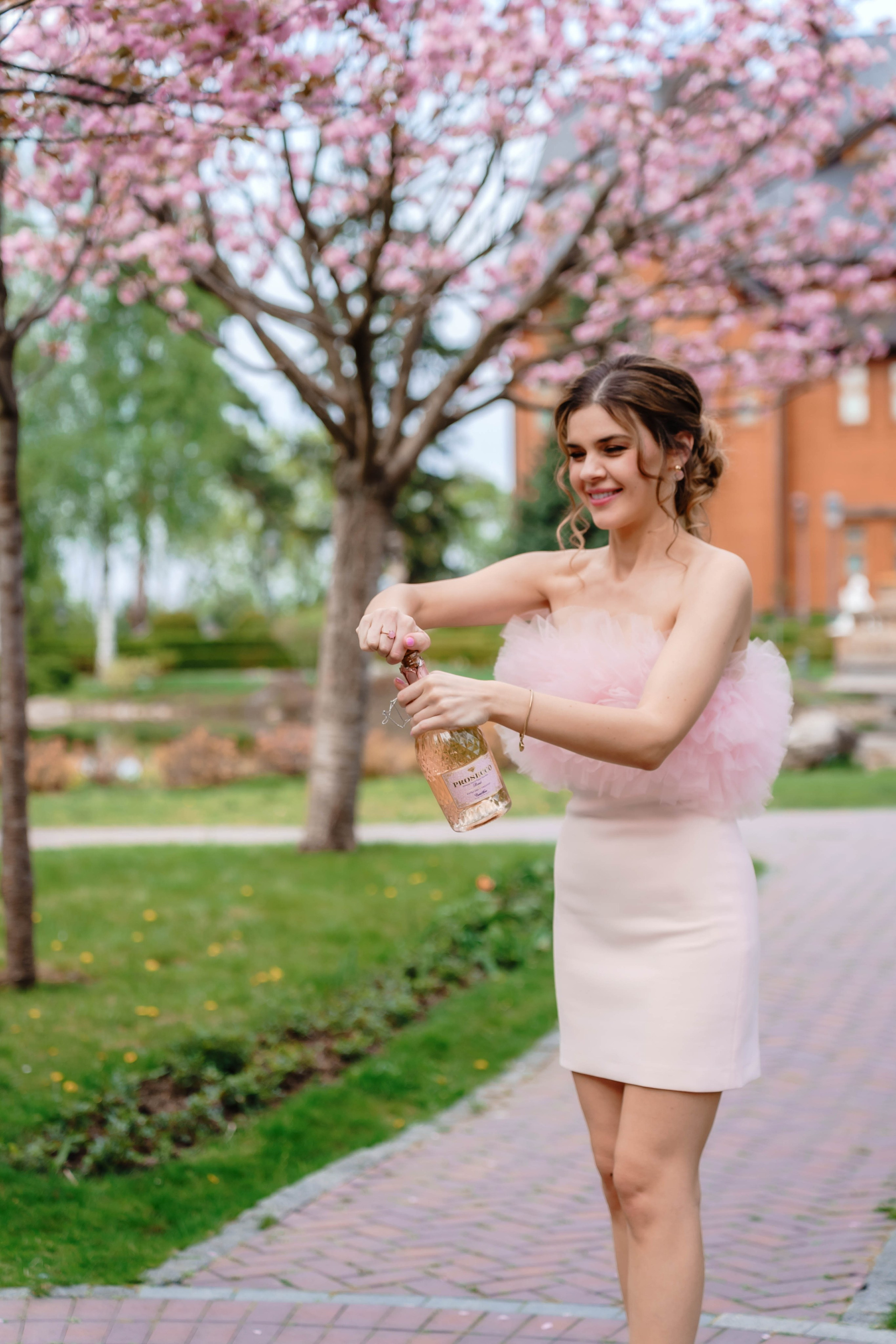 Фотосесія в сакурах. Family photographer in Kiev Natalia Shkavron