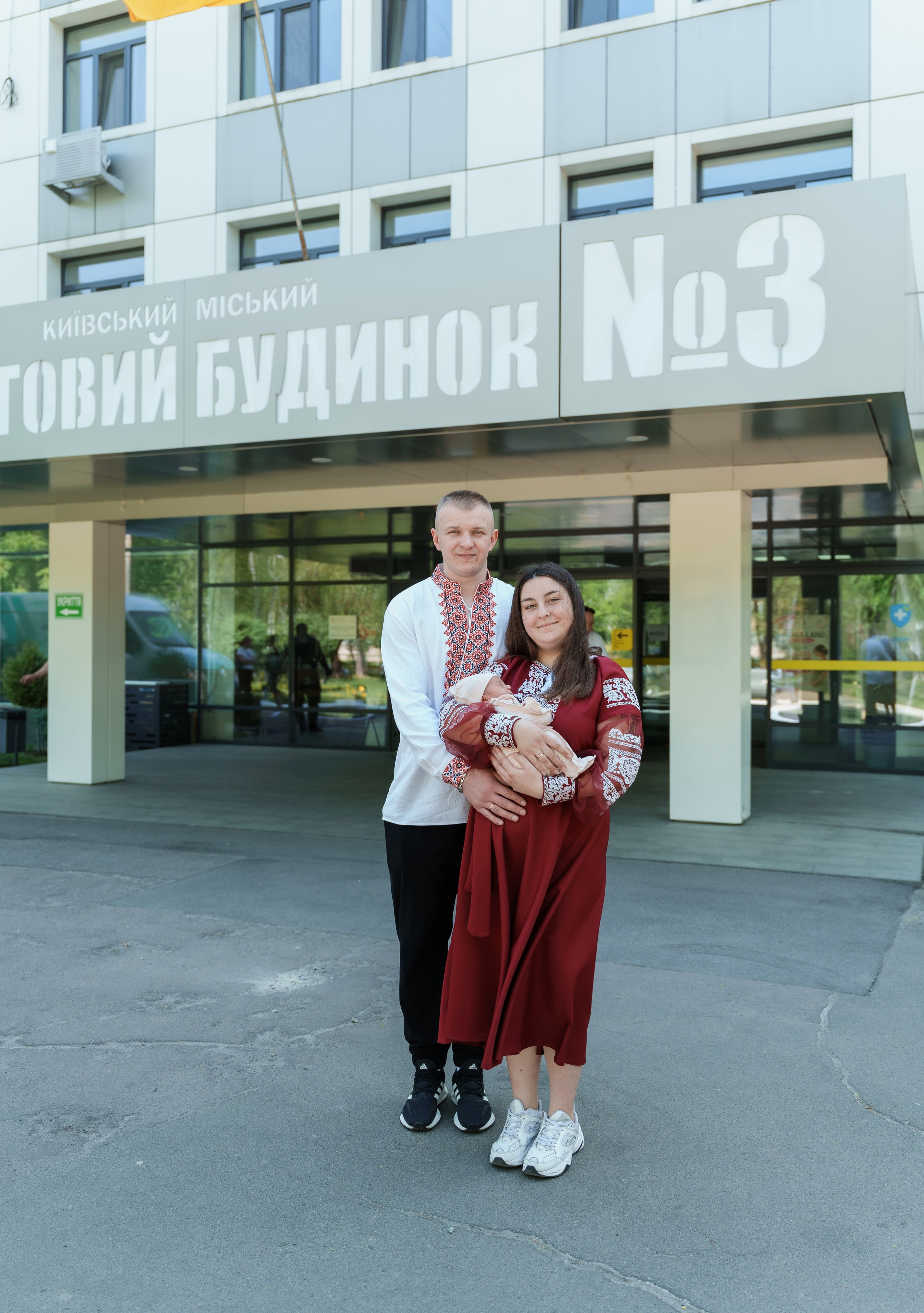 Виписка з пологового №3. Сімейний фотограф Київ Наталія Шкаврон
