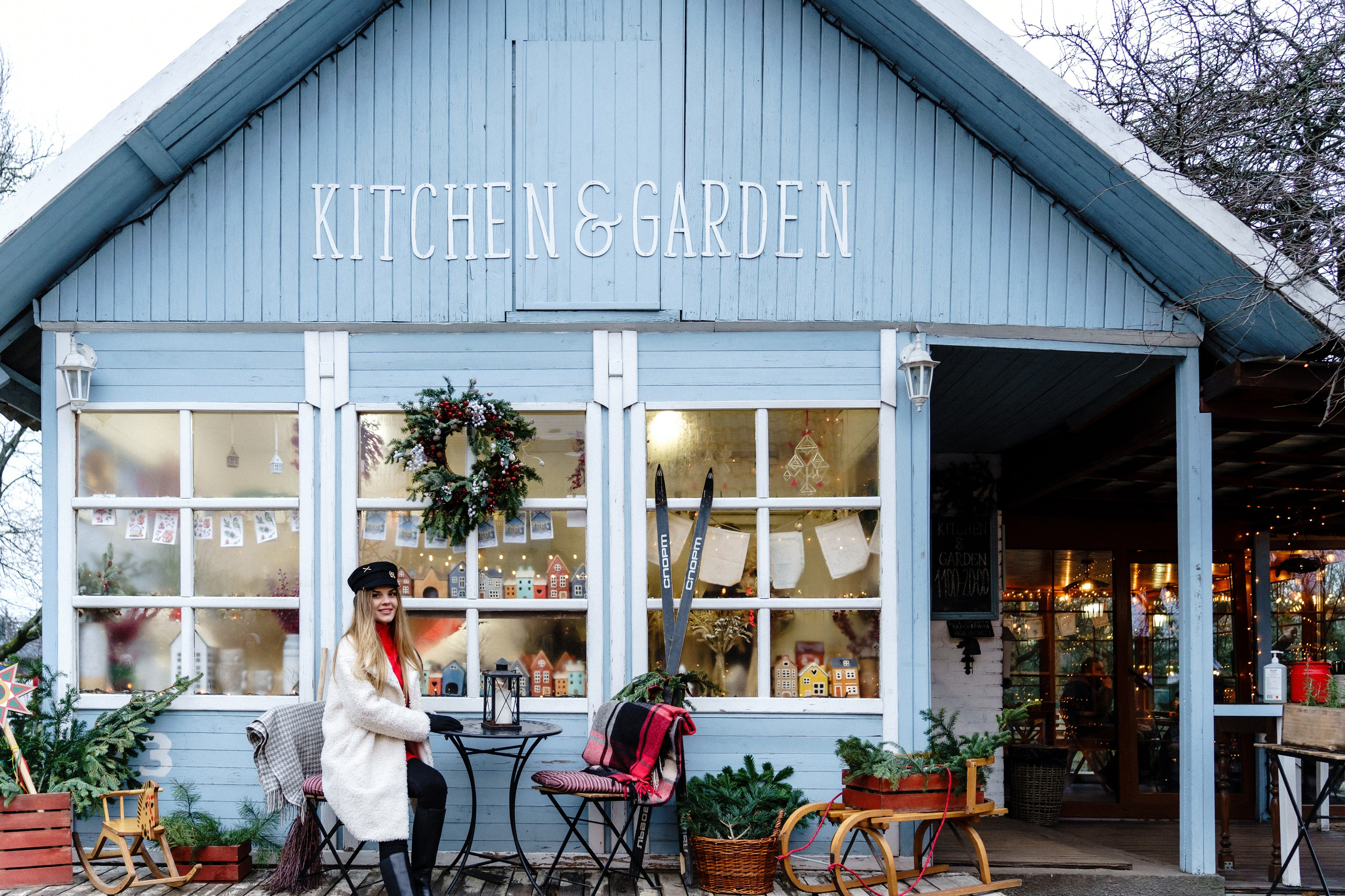 Новорічна індивідуальна фотосесія на ВДНГ. Сімейний фотограф Київ Наталія Шкаврон