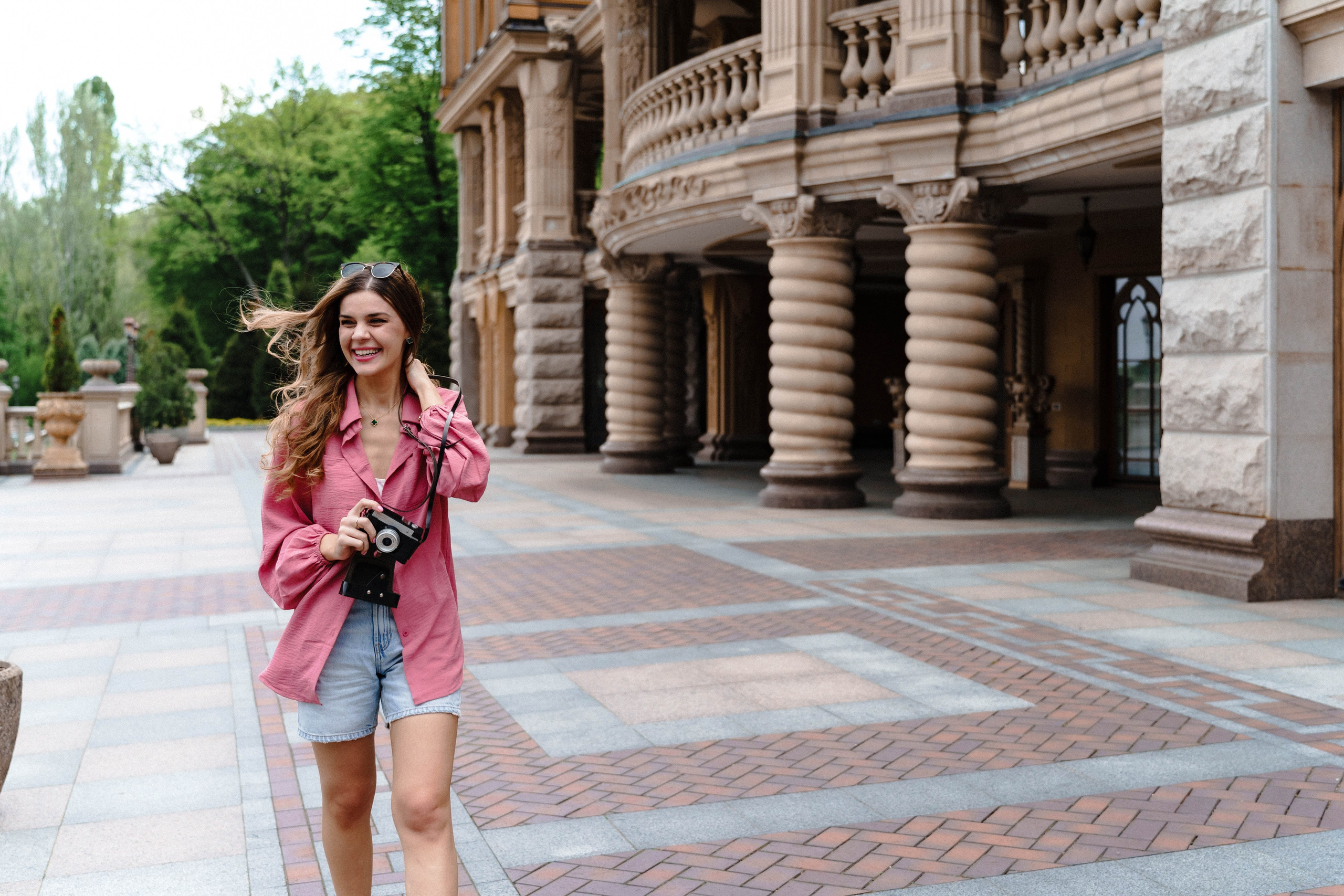 Фотосесія в сакурах. Family photographer in Kiev Natalia Shkavron