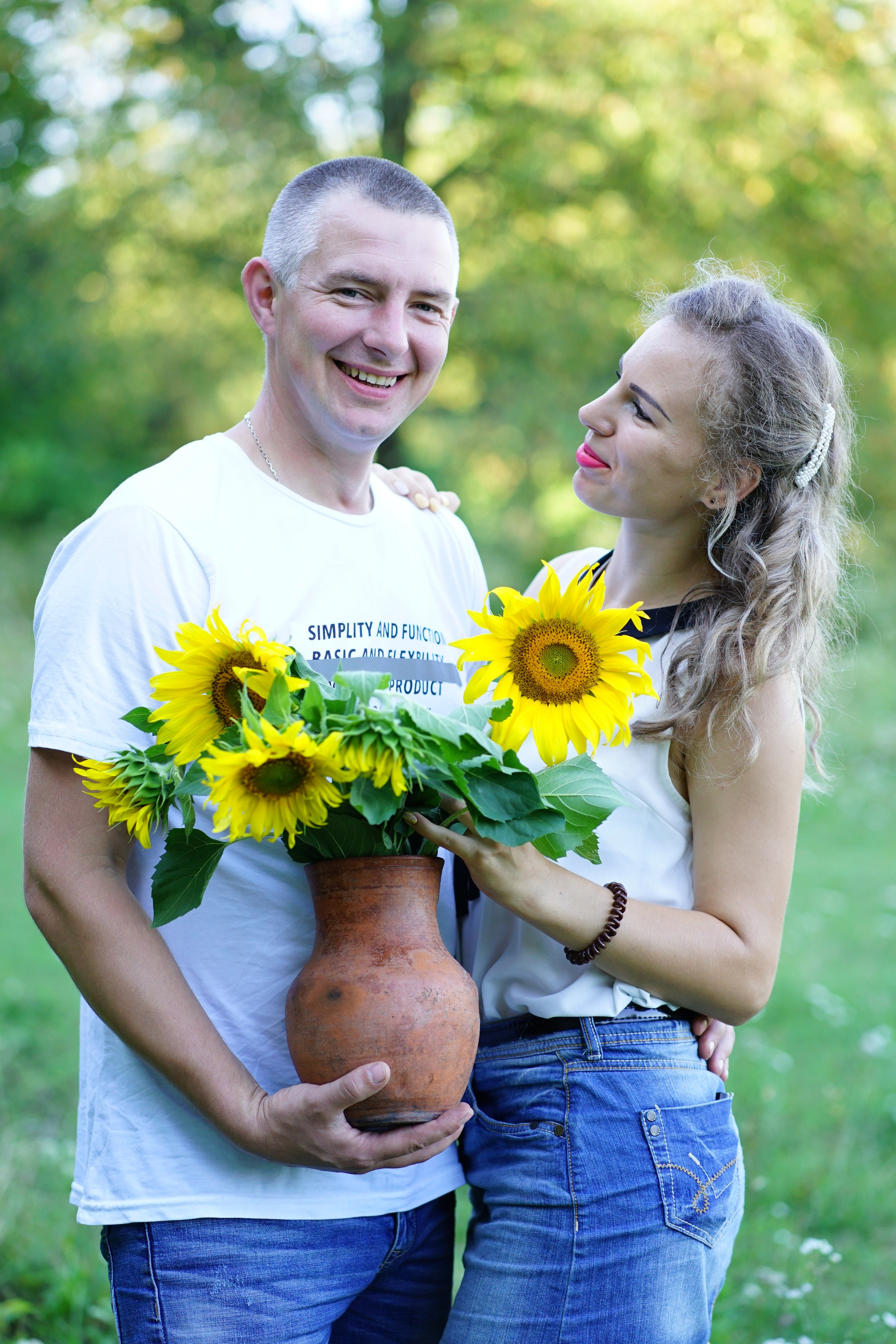 Сімейна фотосесія з кавунами. Family photographer in Kiev Natalia Shkavron