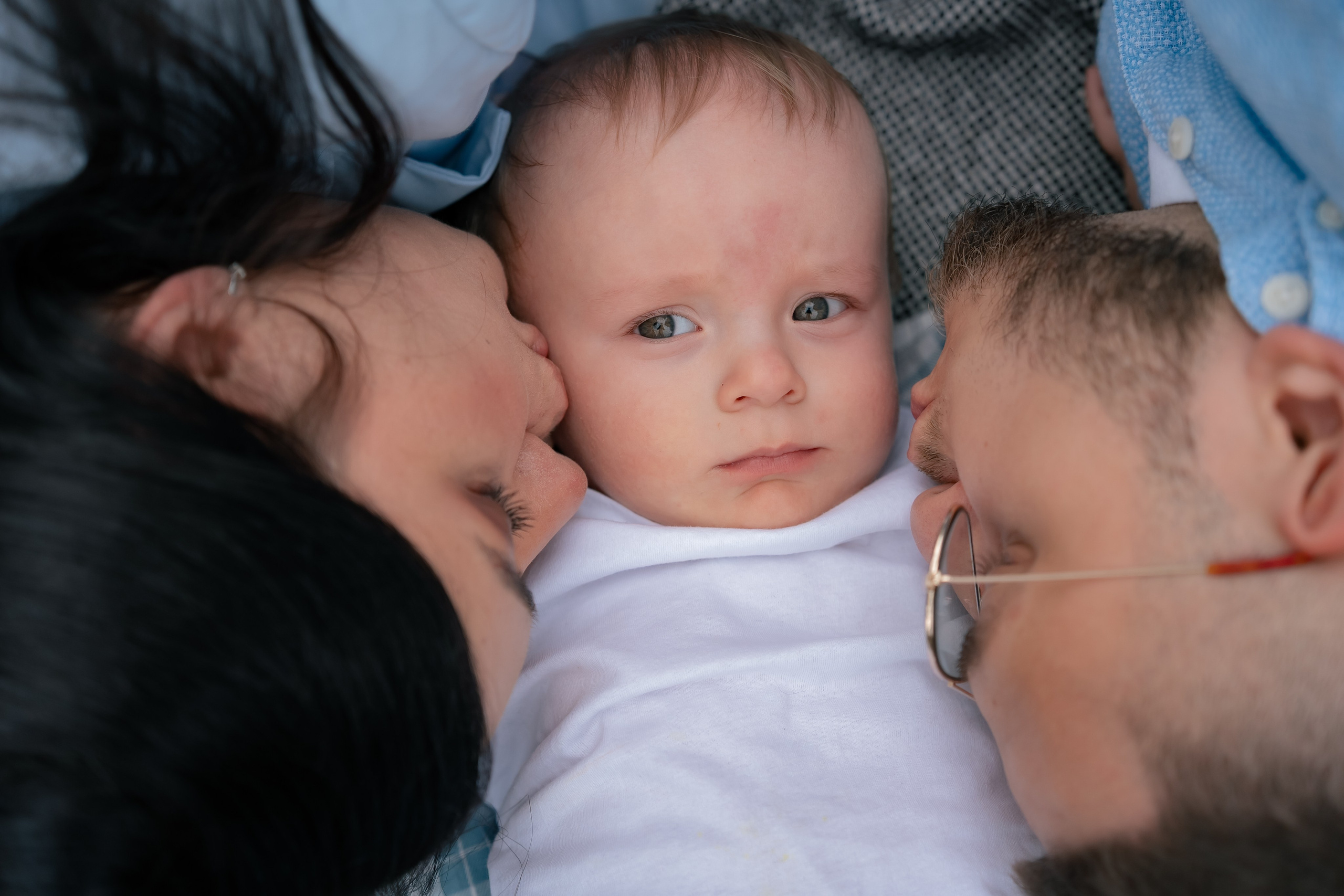 Сімейна фотосесія у парку Прага. Сімейний фотограф Київ Наталія Шкаврон