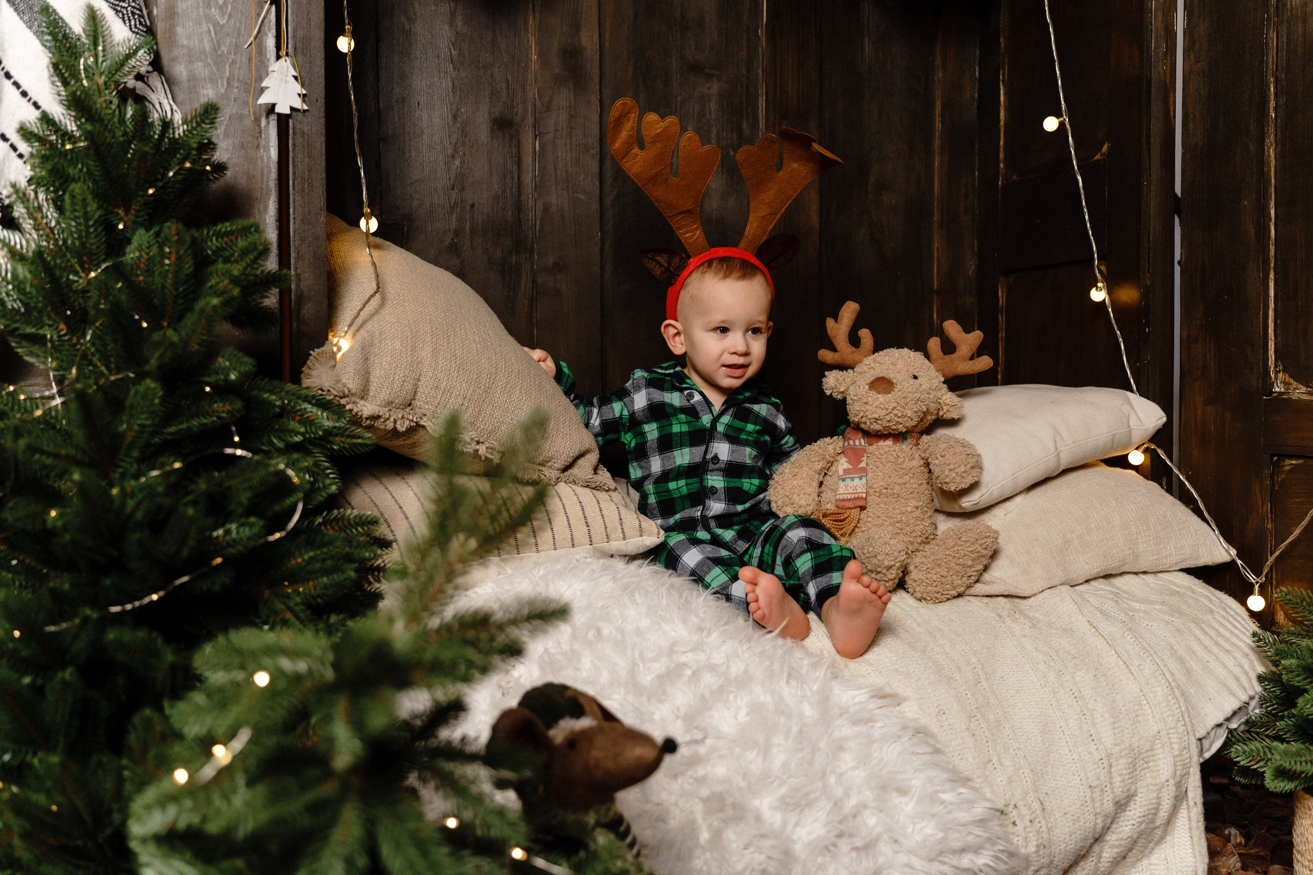 Новорічна фотосесія мами та сина. Family photographer in Kiev Natalia Shkavron