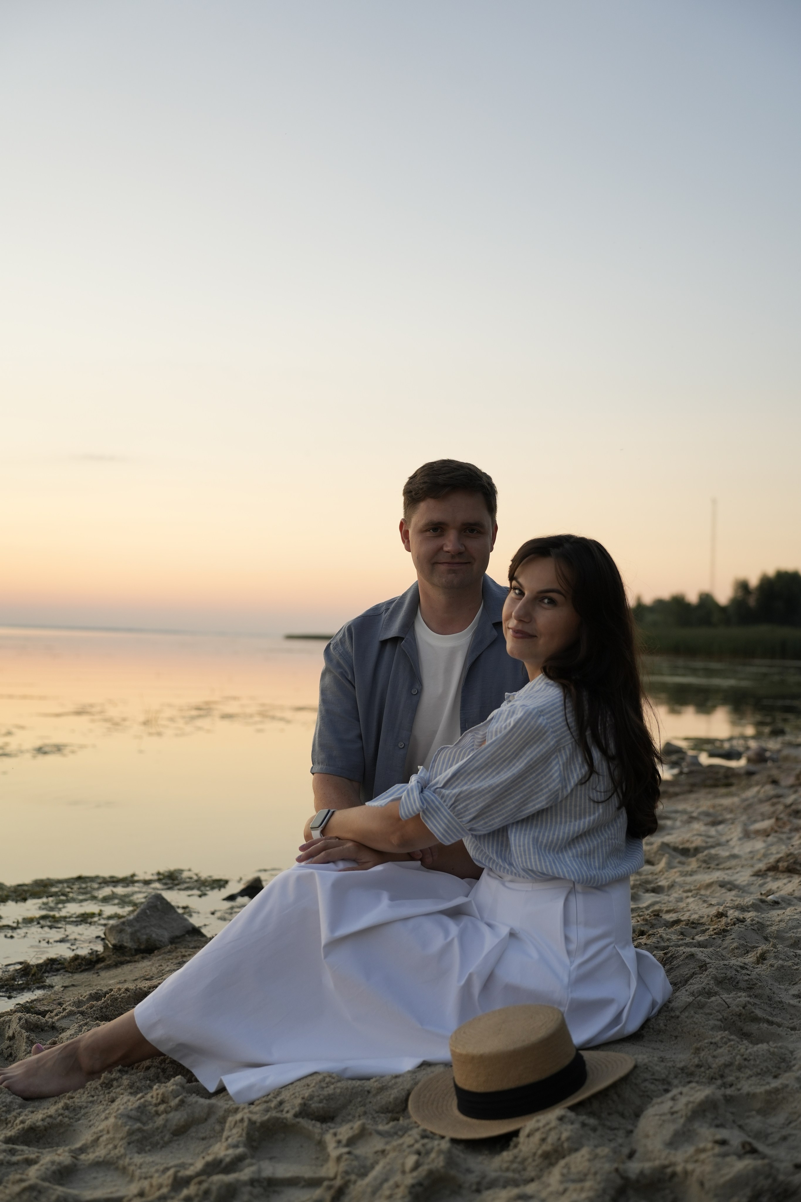 Сімейна фотосесія на Київському морі. Family photographer in Kiev Natalia Shkavron