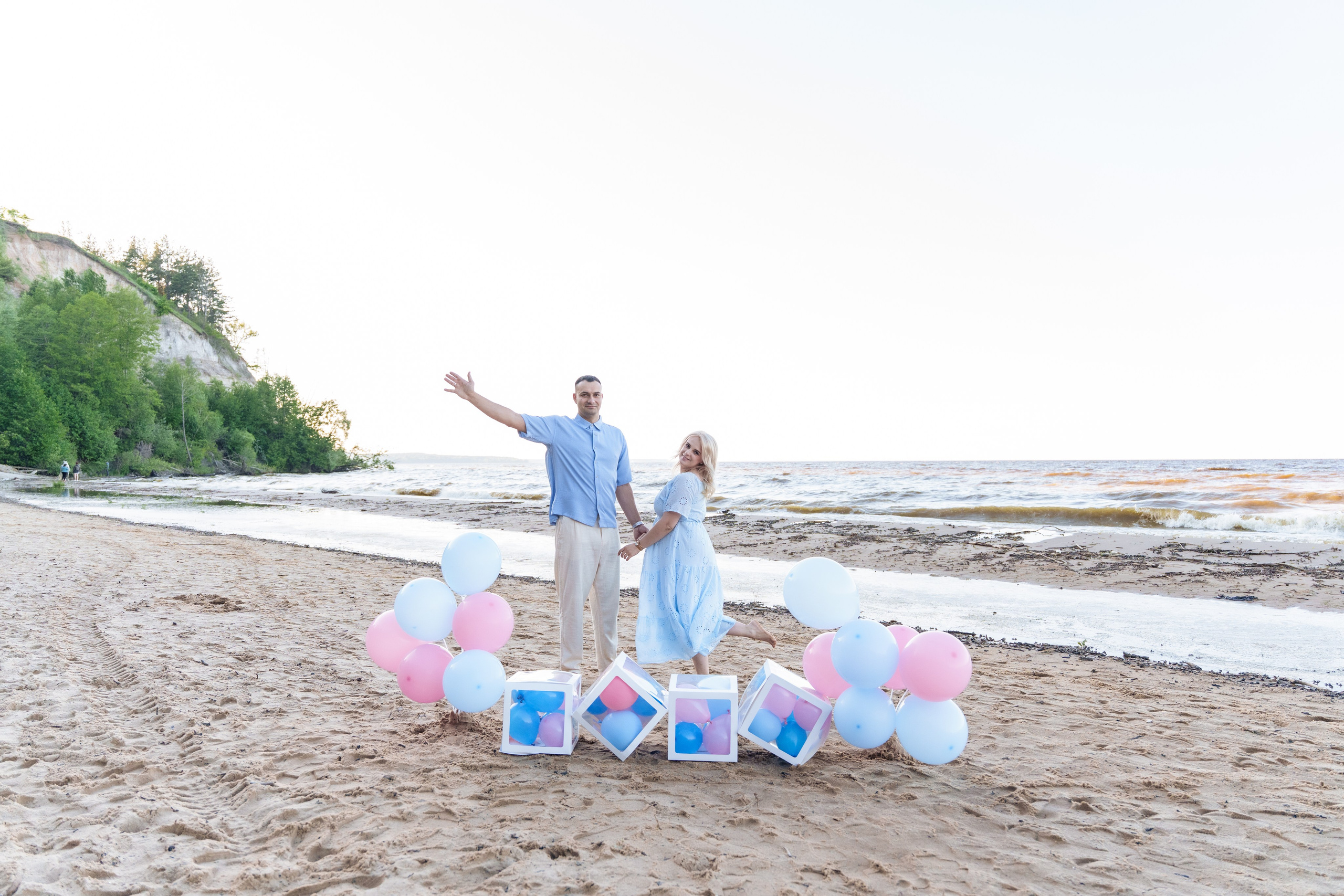 Гендер паті на Київському морі. Family photographer in Kiev Natalia Shkavron
