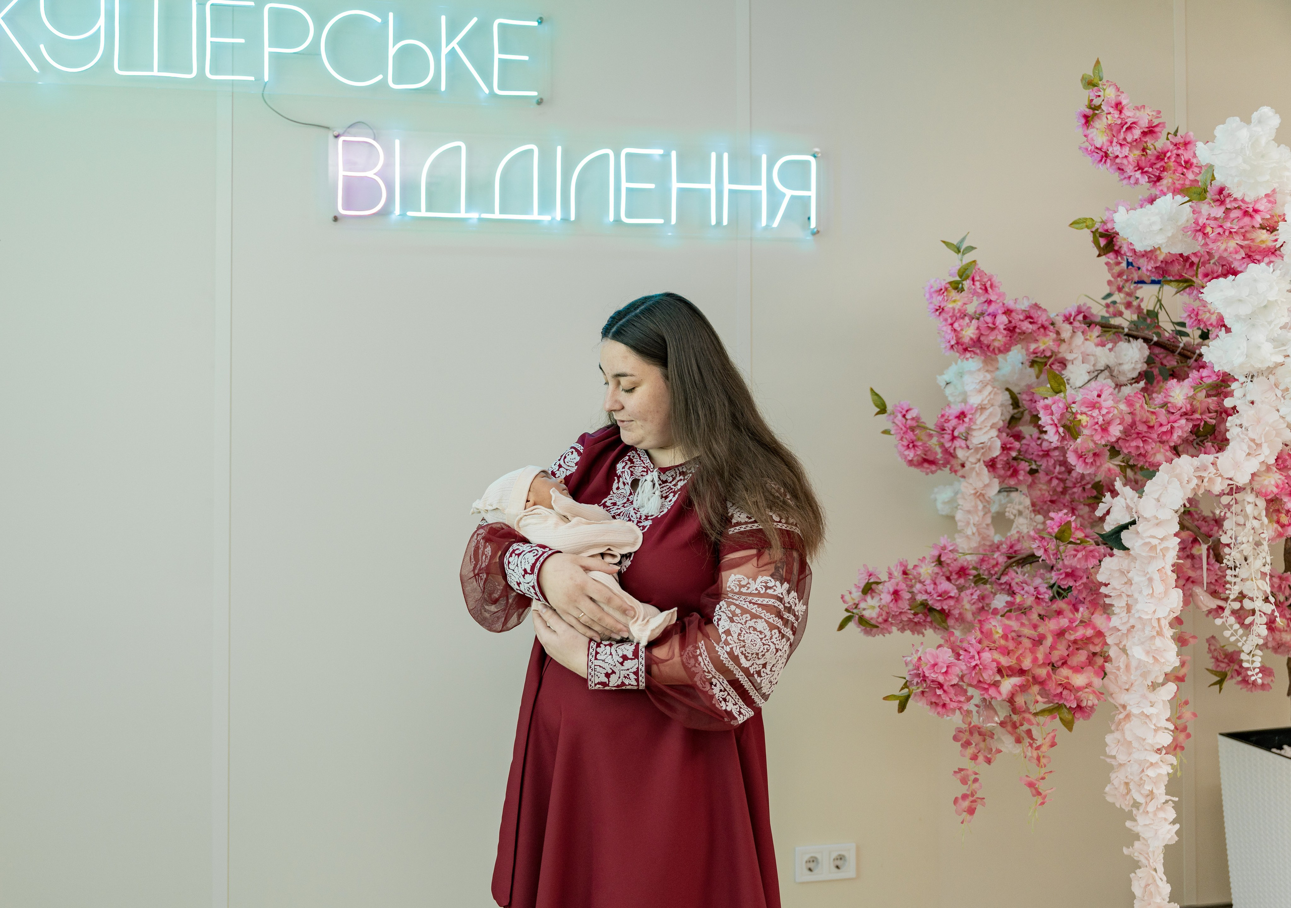 Виписка з пологового №3. Сімейний фотограф Київ Наталія Шкаврон