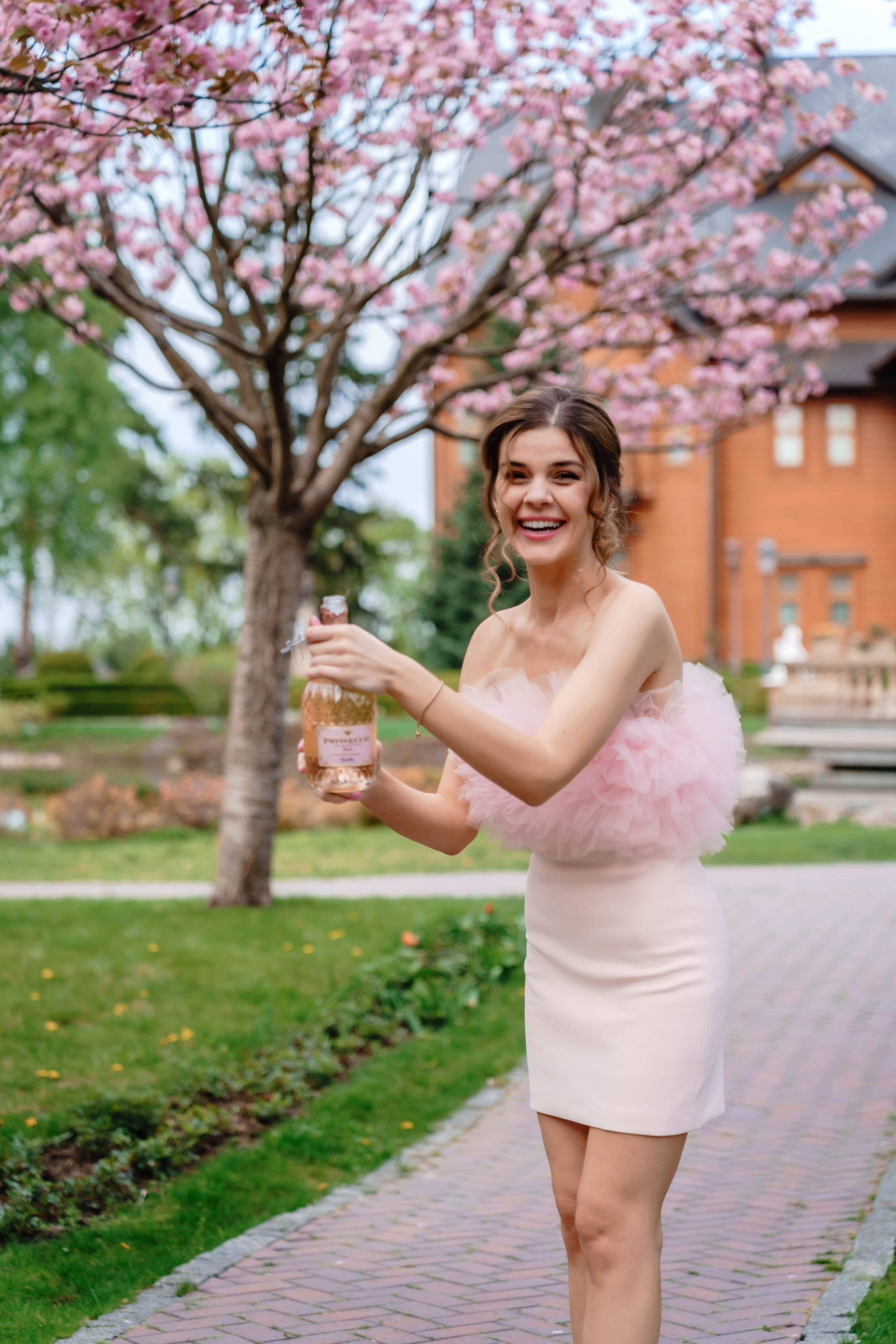 Фотосесія в сакурах. Family photographer in Kiev Natalia Shkavron