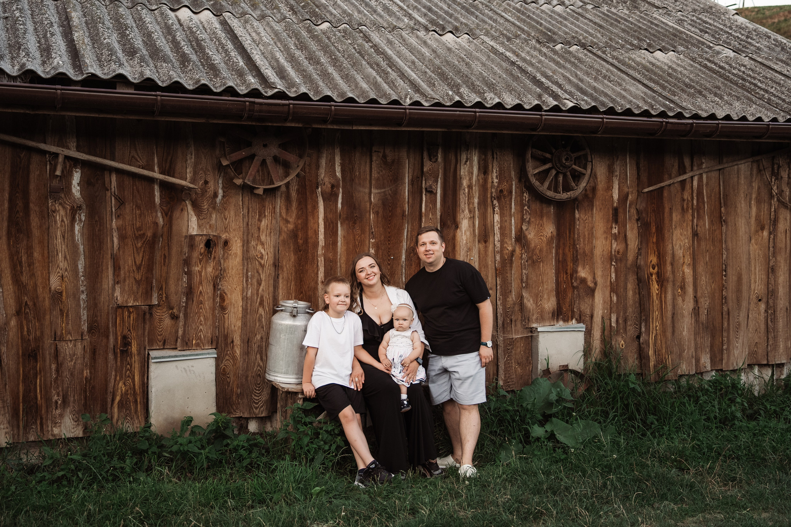 Святкування 1-го дня народження на овечій фермі. Family photographer in Kiev Natalia Shkavron