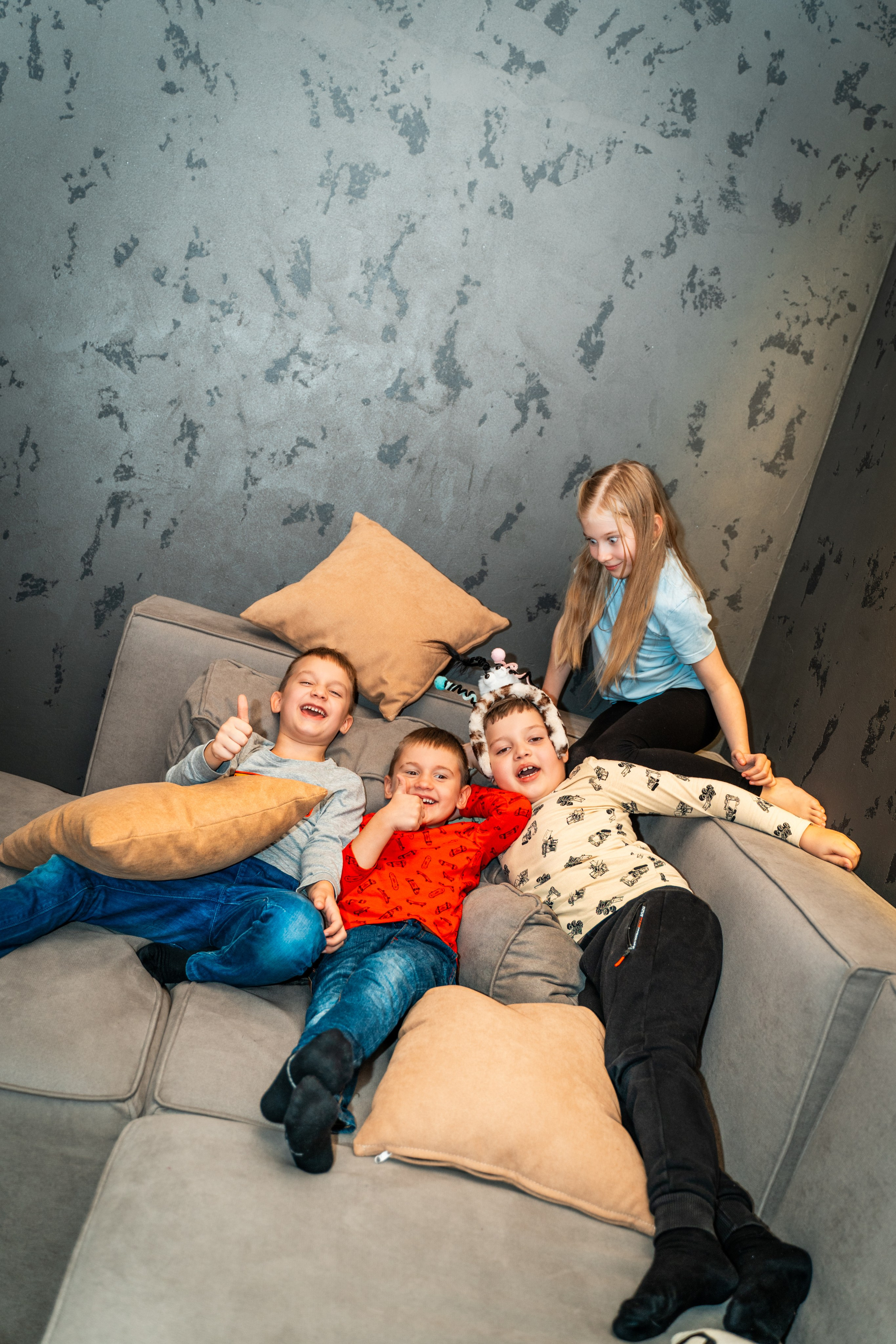 Зустріч з подругами. Сімейний фотограф Київ Наталія Шкаврон