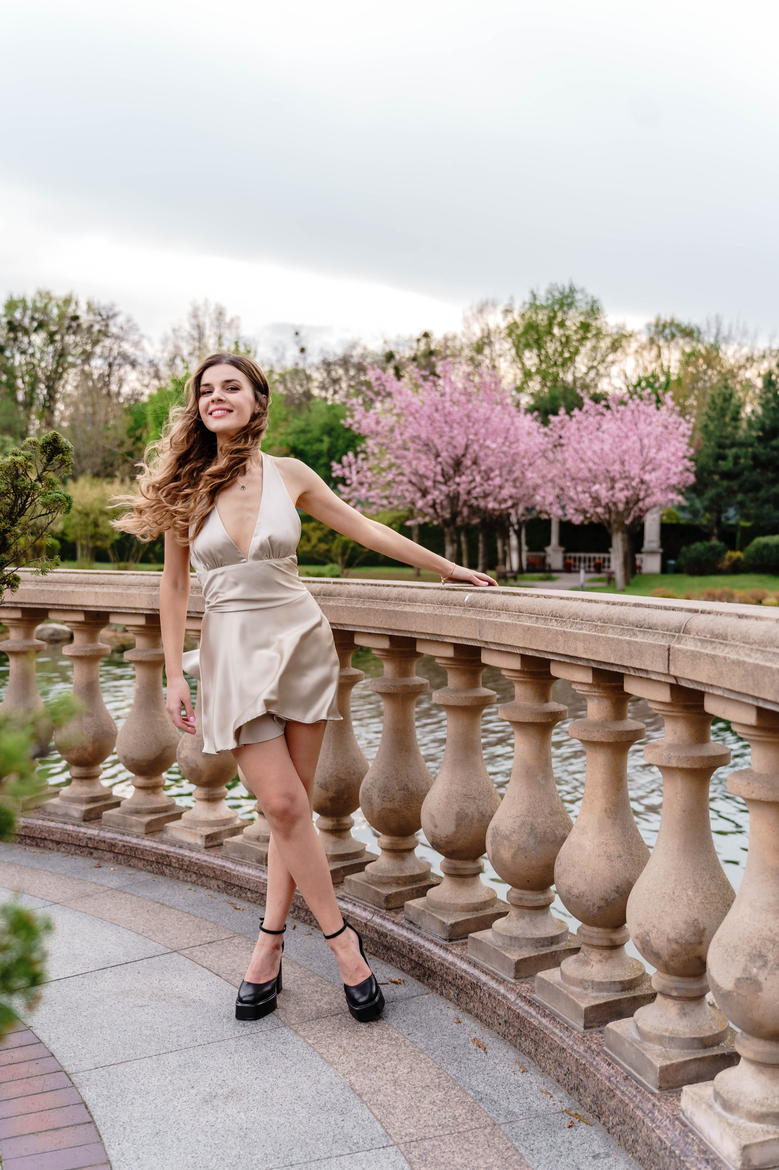 Фотосесія в сакурах. Family photographer in Kiev Natalia Shkavron