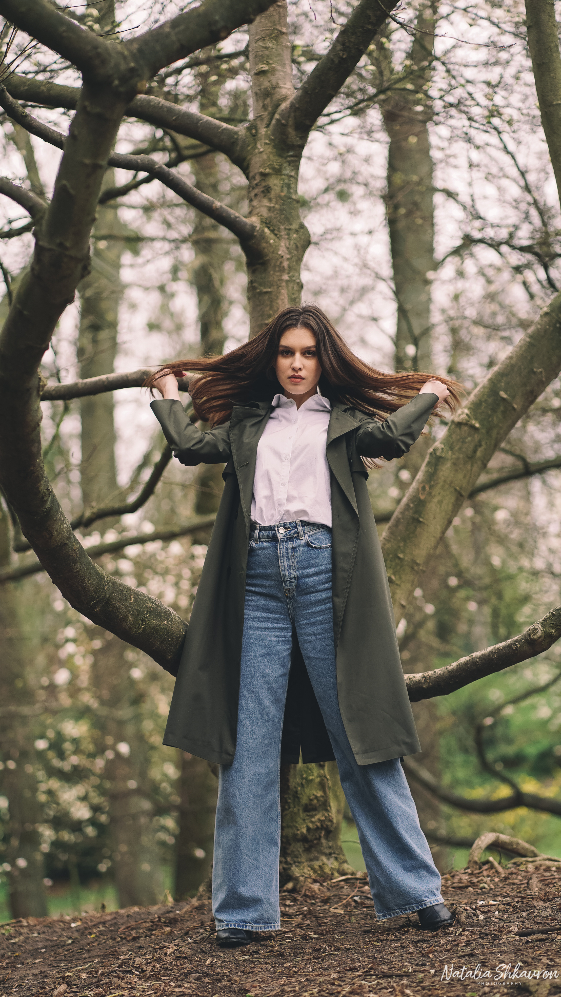 Весняна фотосесія в магноліях. Сімейний фотограф Київ Наталія Шкаврон