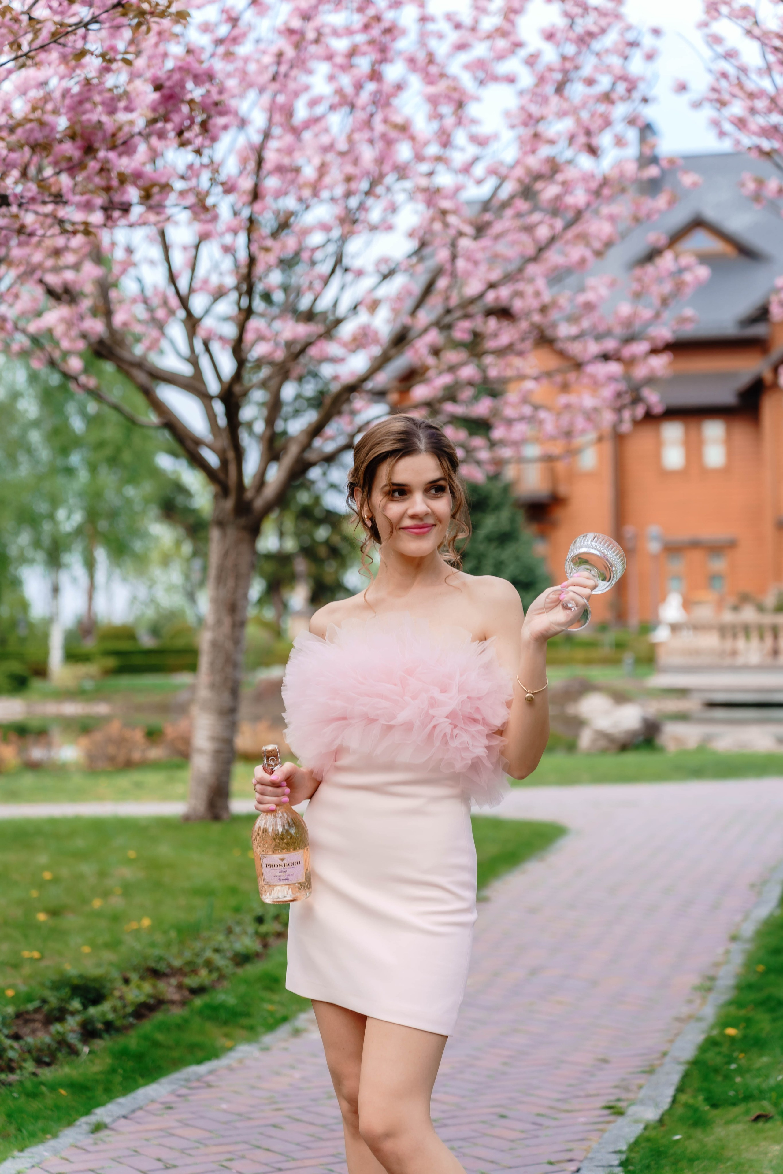 Фотосесія в сакурах. Family photographer in Kiev Natalia Shkavron