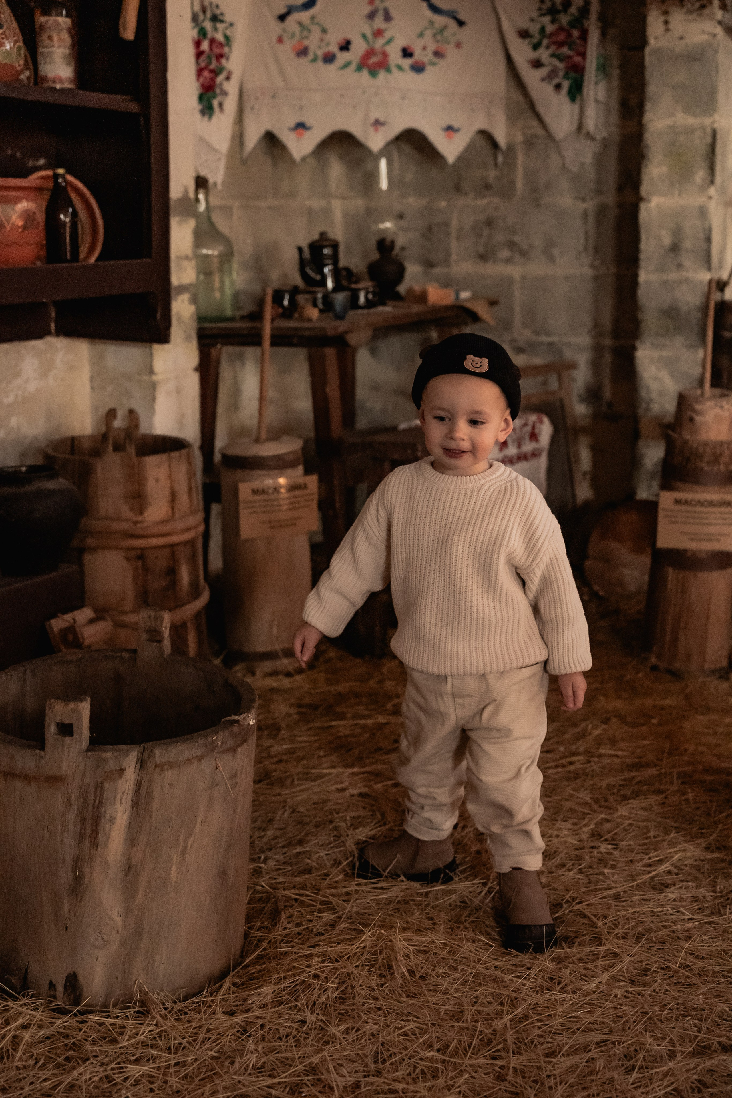 Сімейна фотосесія на кінній фермі. Family photographer in Kiev Natalia Shkavron