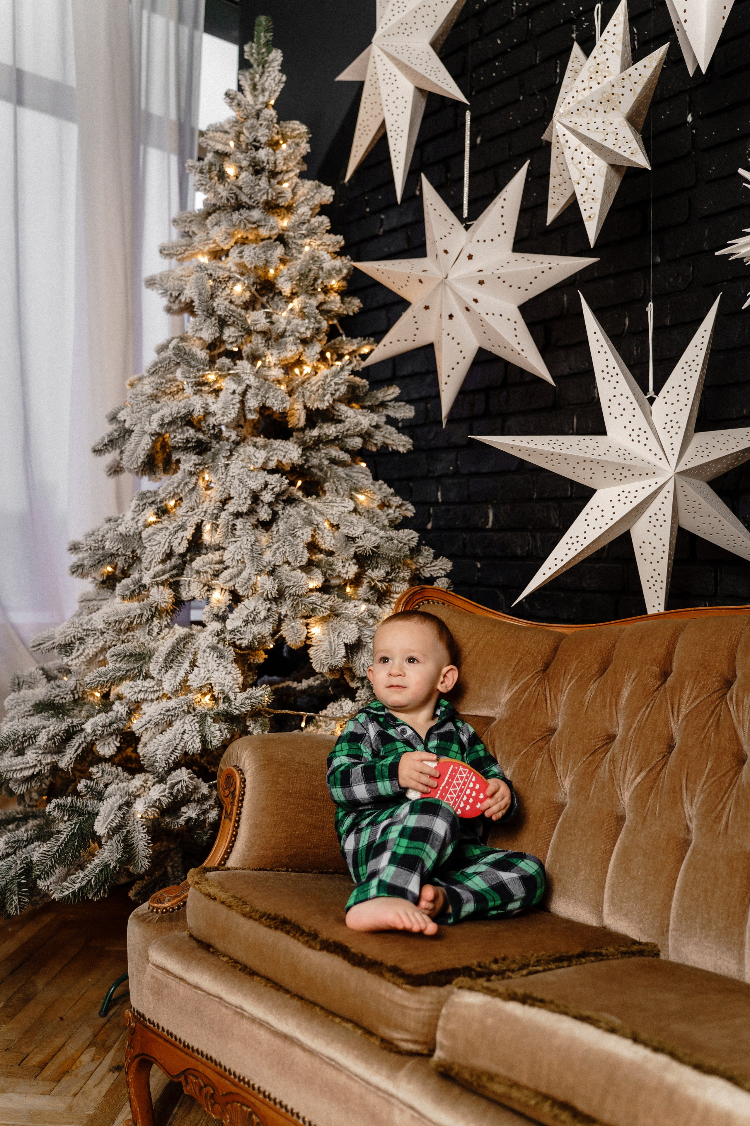 Новорічна фотосесія мами та сина. Family photographer in Kiev Natalia Shkavron