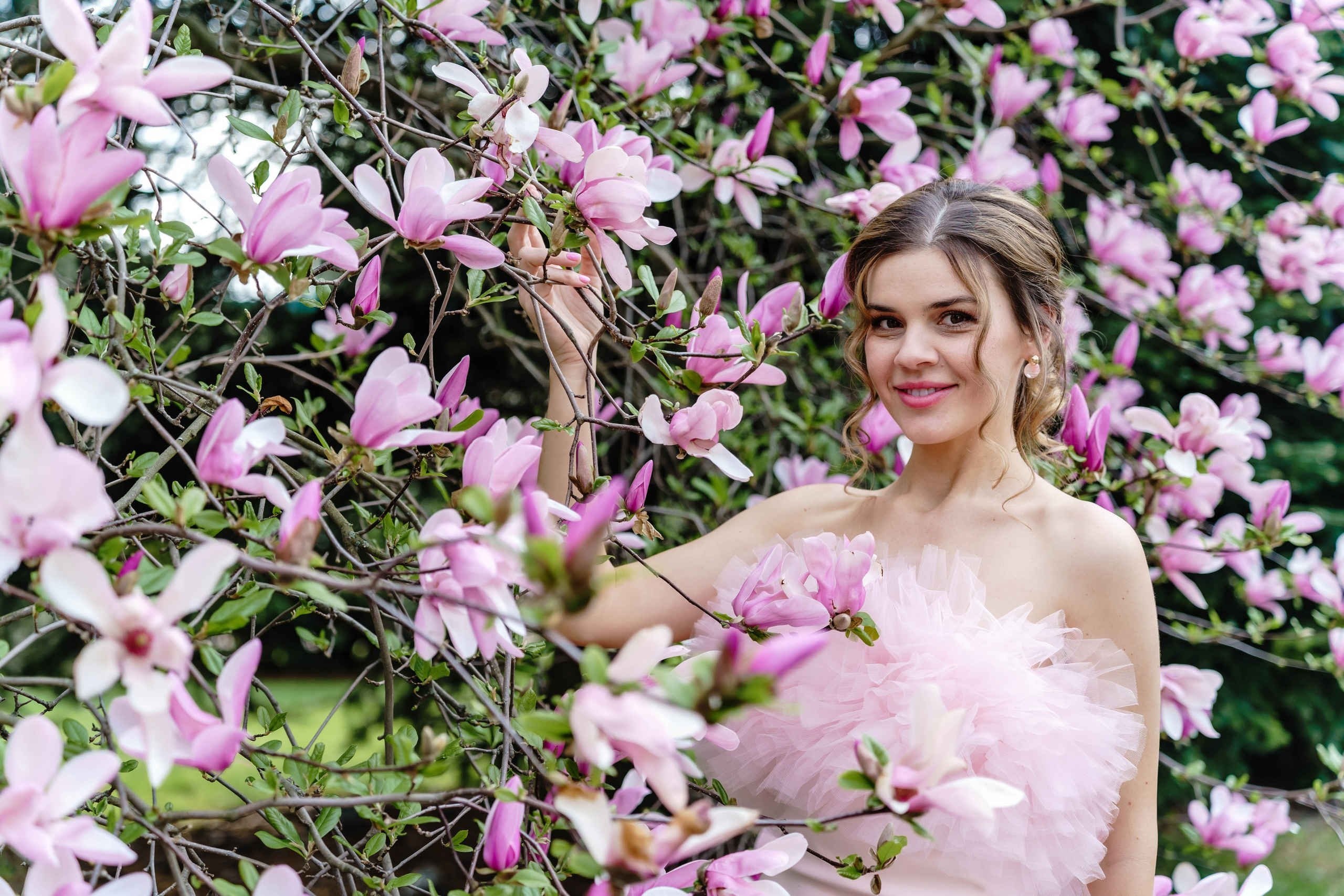 Фотосесія в магноліях. Сімейний фотограф Київ Наталія Шкаврон