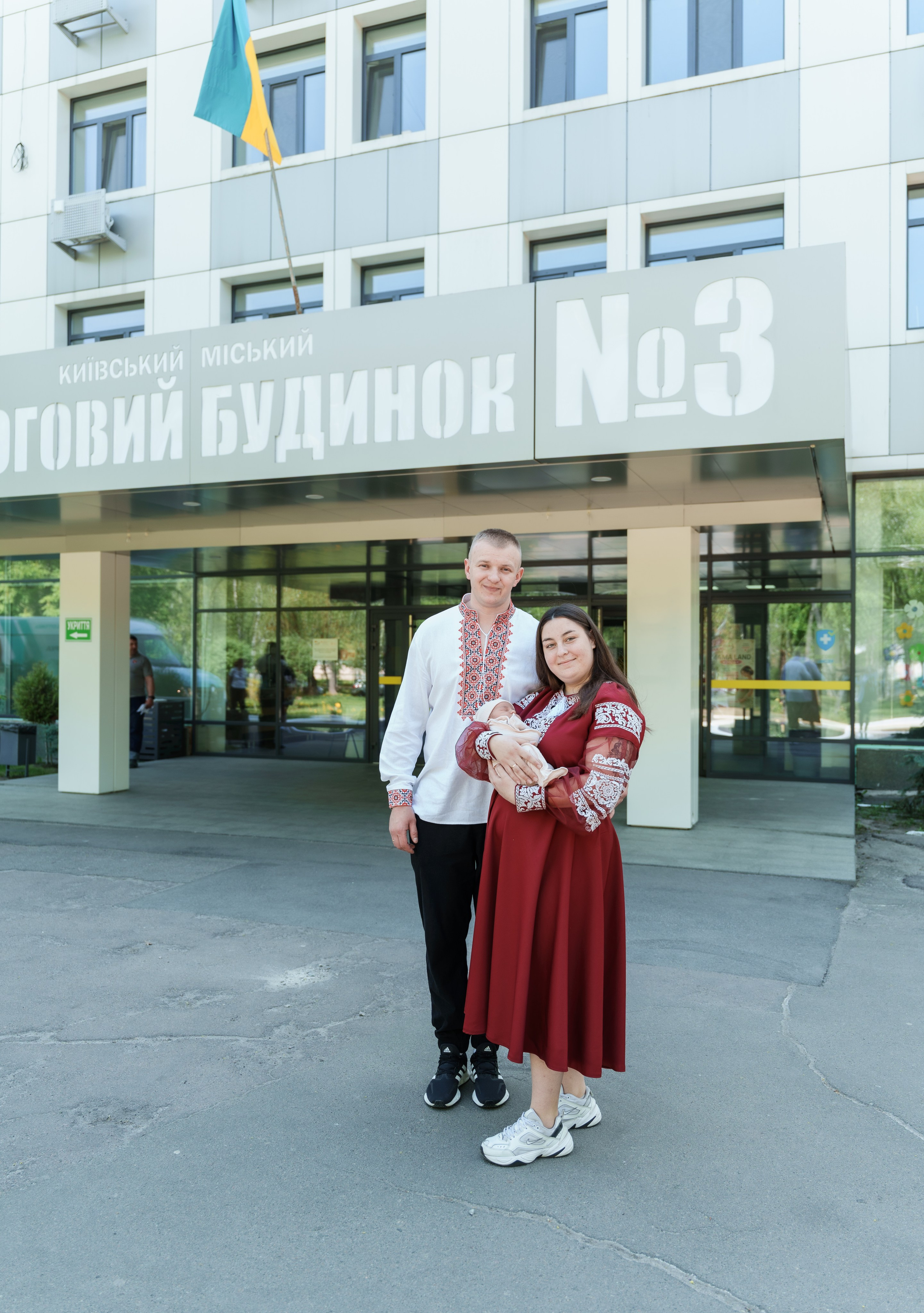 Виписка з пологового №3. Сімейний фотограф Київ Наталія Шкаврон