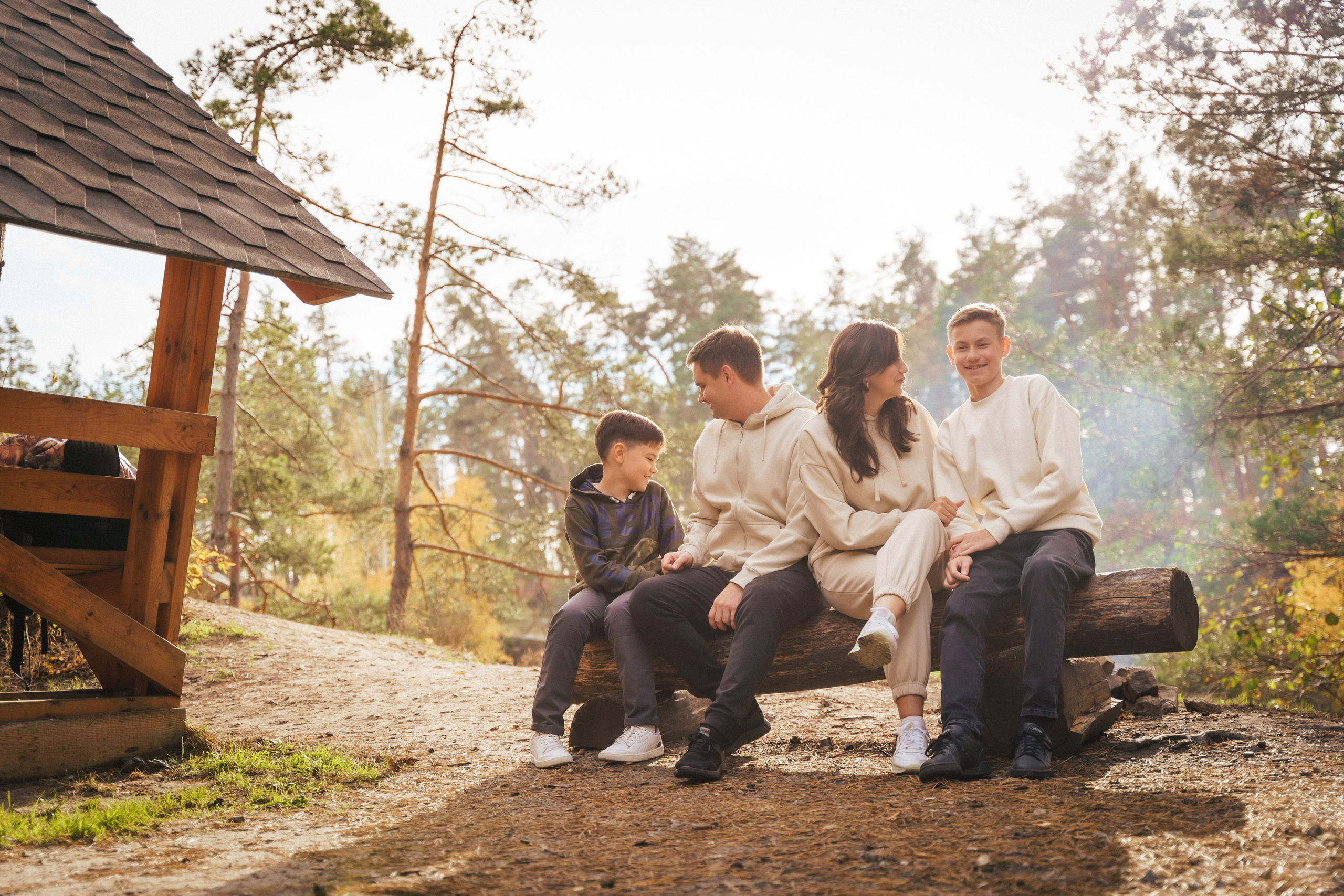 Сімейна фотосесія на природі біля Коростишівського карєру. Сімейний фотограф Київ Наталія Шкаврон