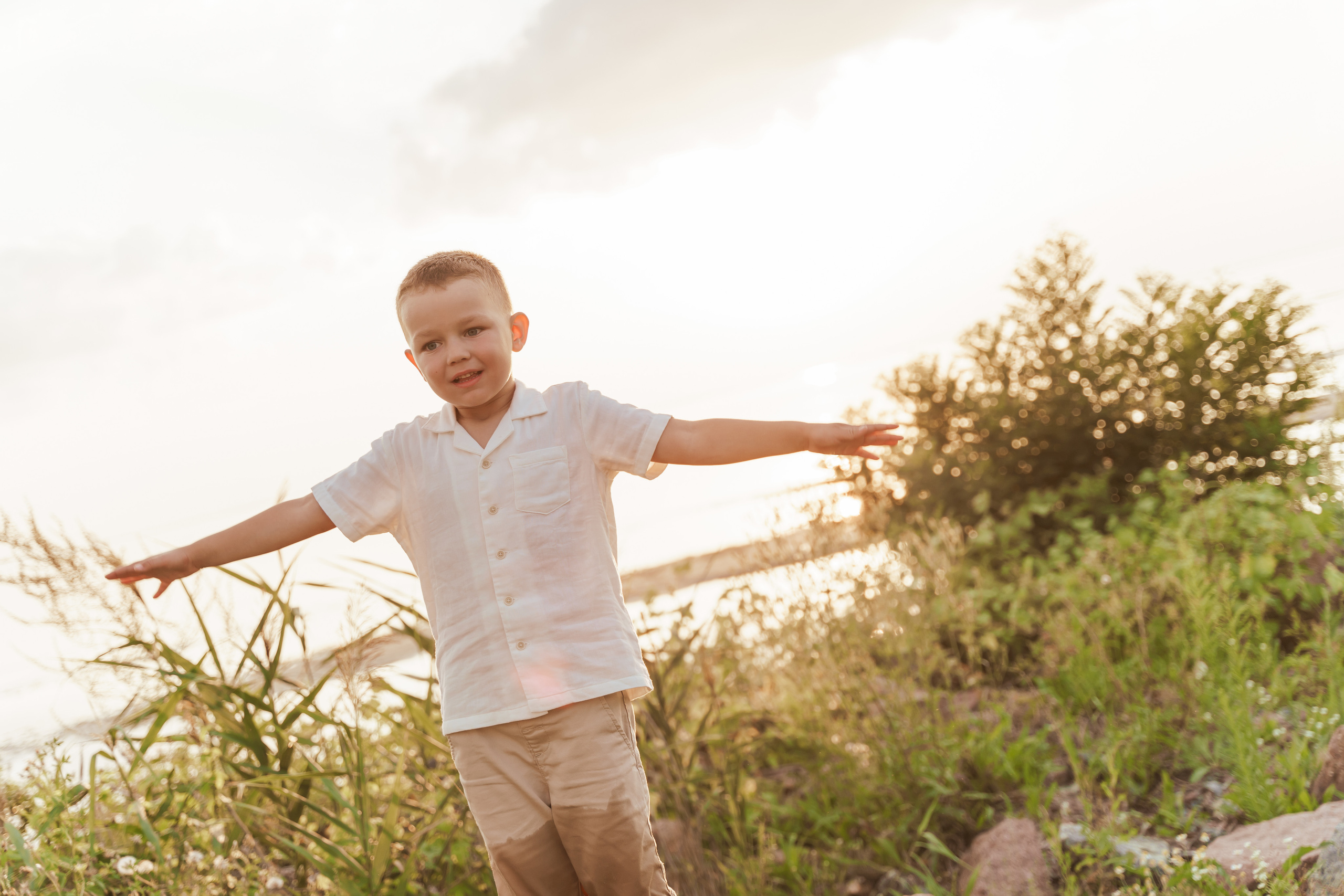 Фотосесія вагітності біля Київського моря. Сімейний фотограф Київ Наталія Шкаврон