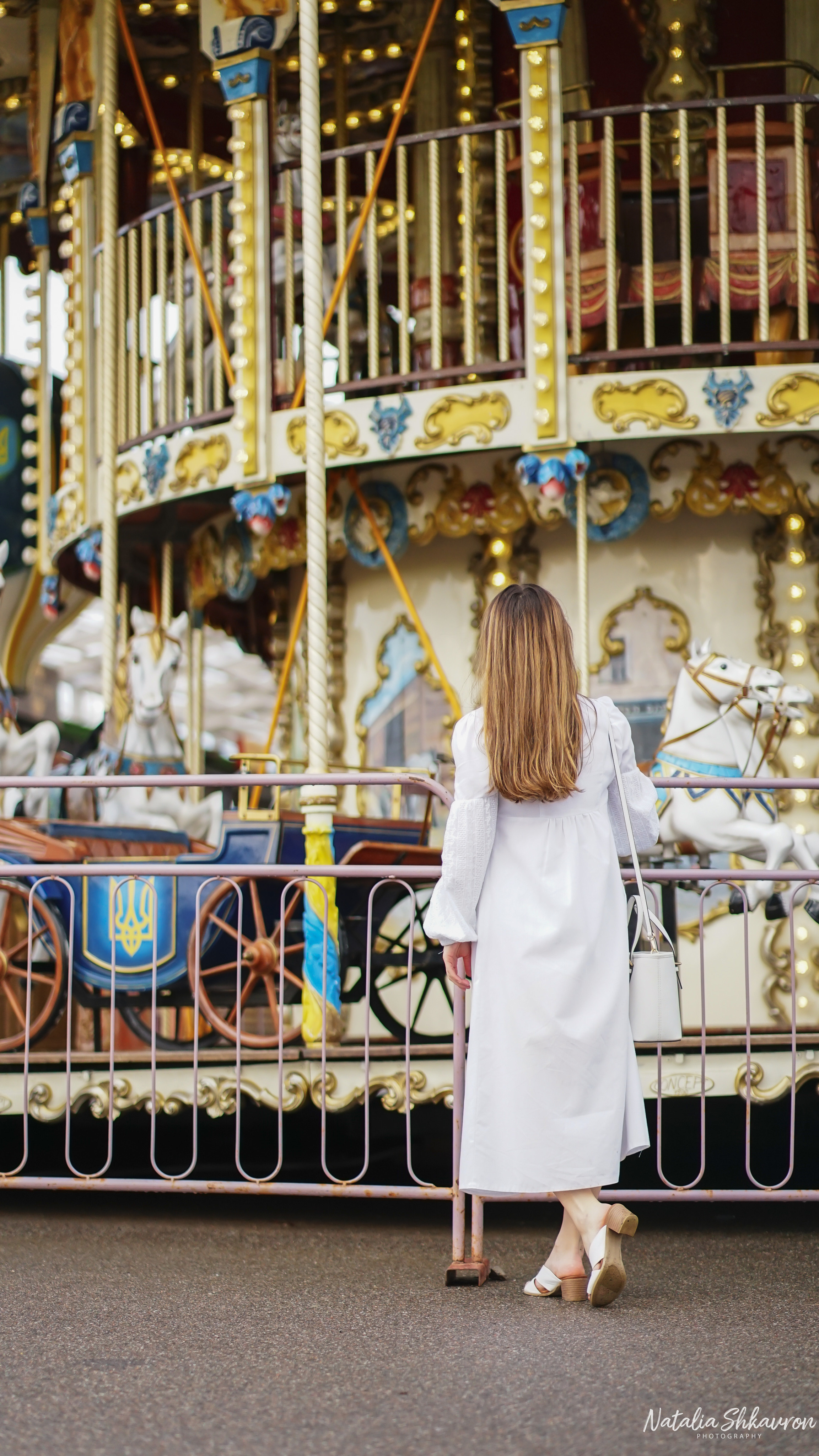 Сімейна фотосесія в тюльпанах. Сімейний фотограф Київ Наталія Шкаврон