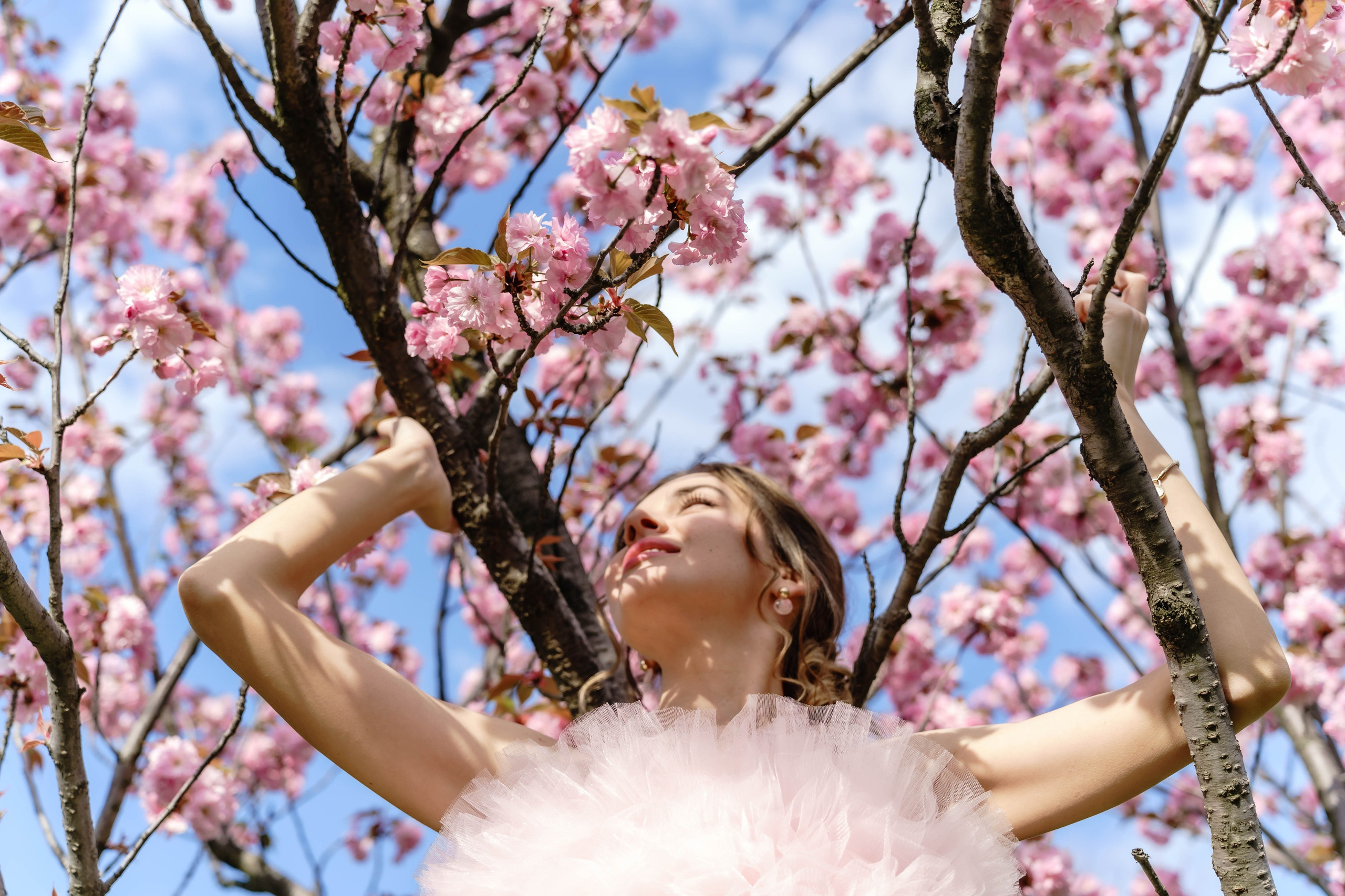 Фотосесія в сакурах. Family photographer in Kiev Natalia Shkavron