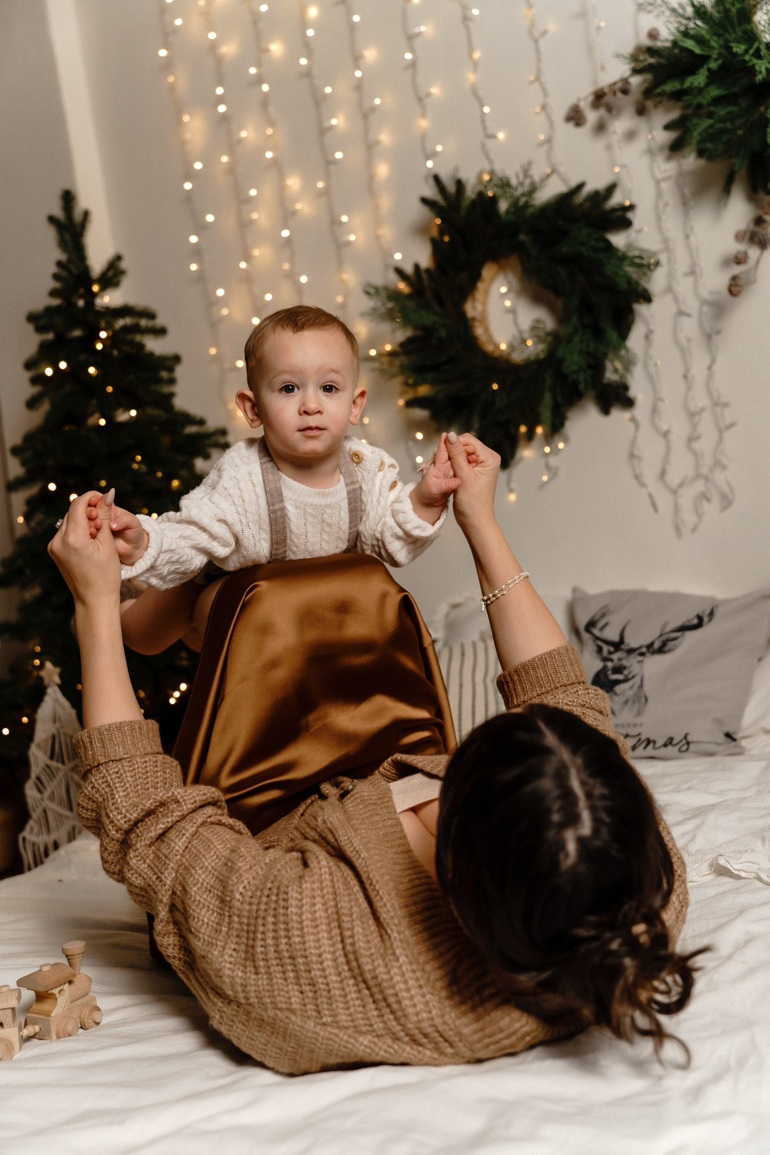 Новорічна фотосесія мами та сина. Family photographer in Kiev Natalia Shkavron