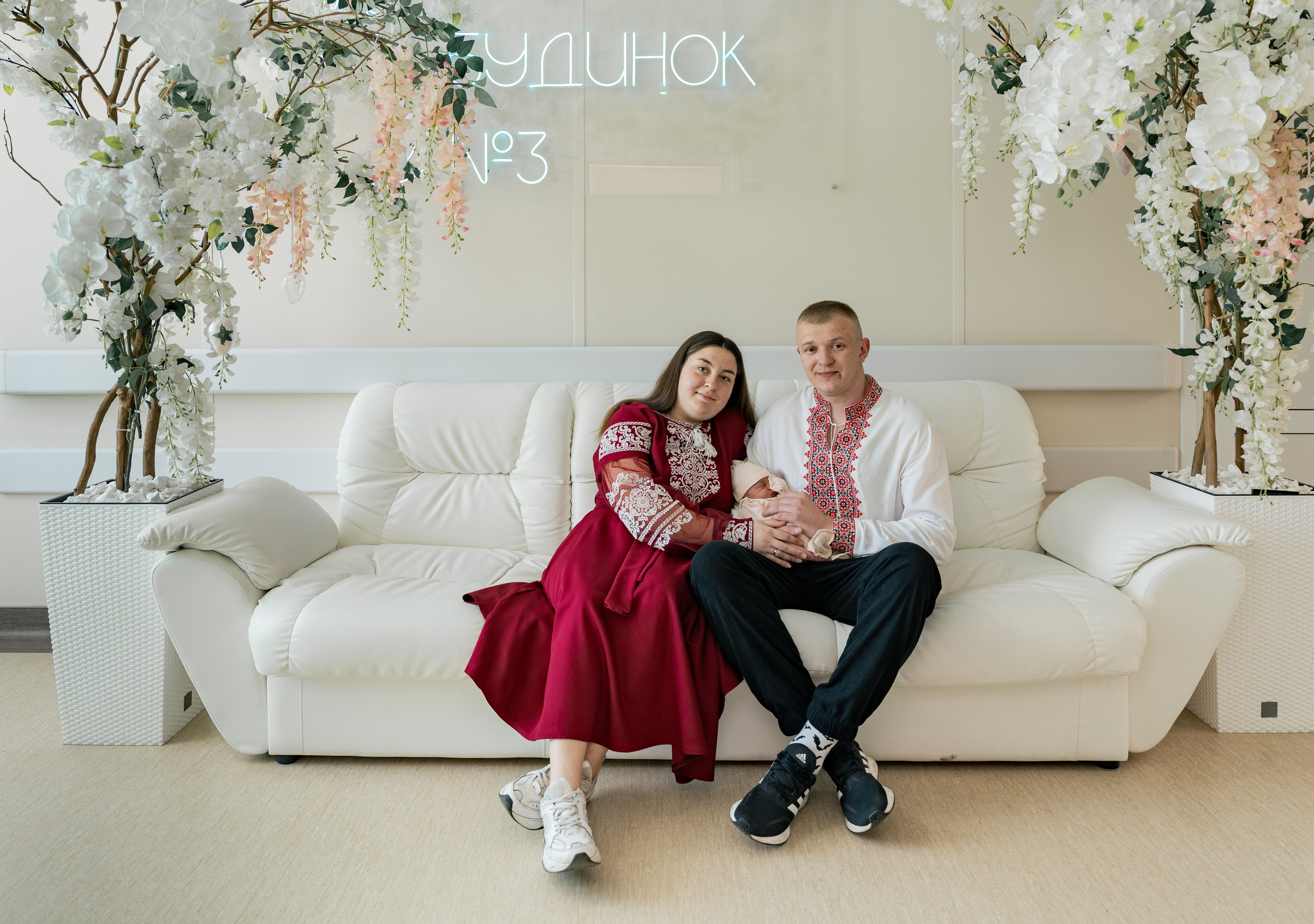 Виписка з пологового №3. Сімейний фотограф Київ Наталія Шкаврон