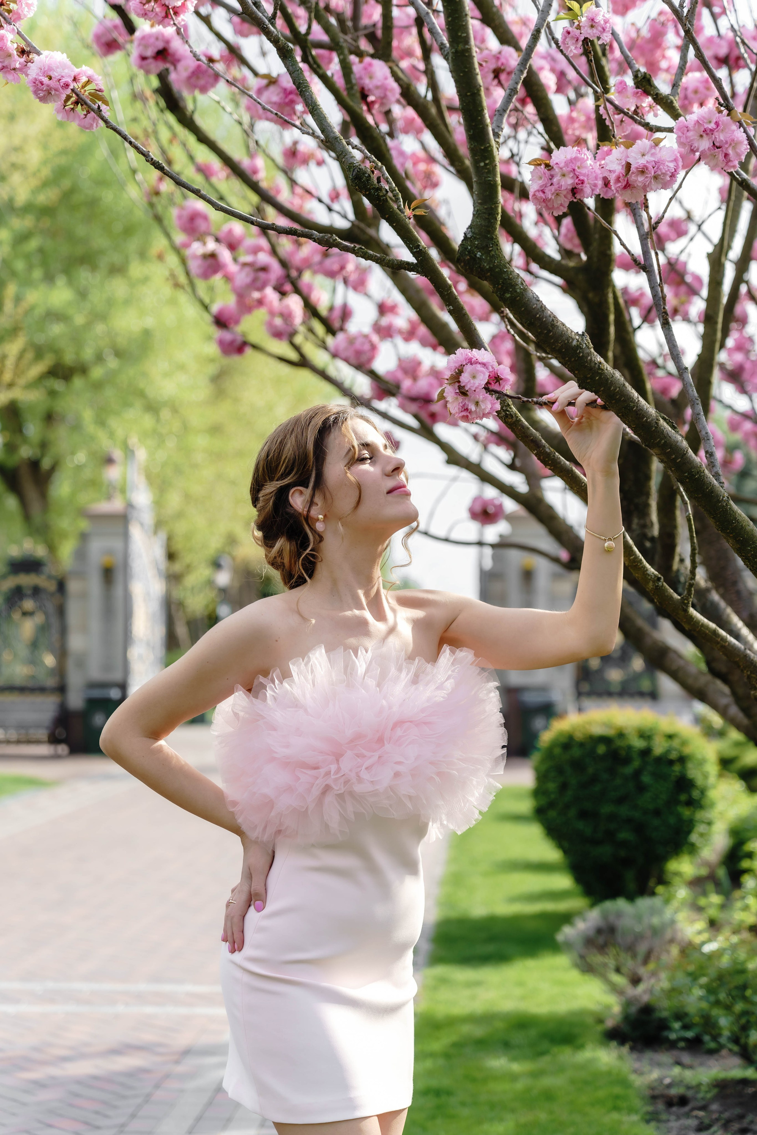 Фотосесія в сакурах. Family photographer in Kiev Natalia Shkavron