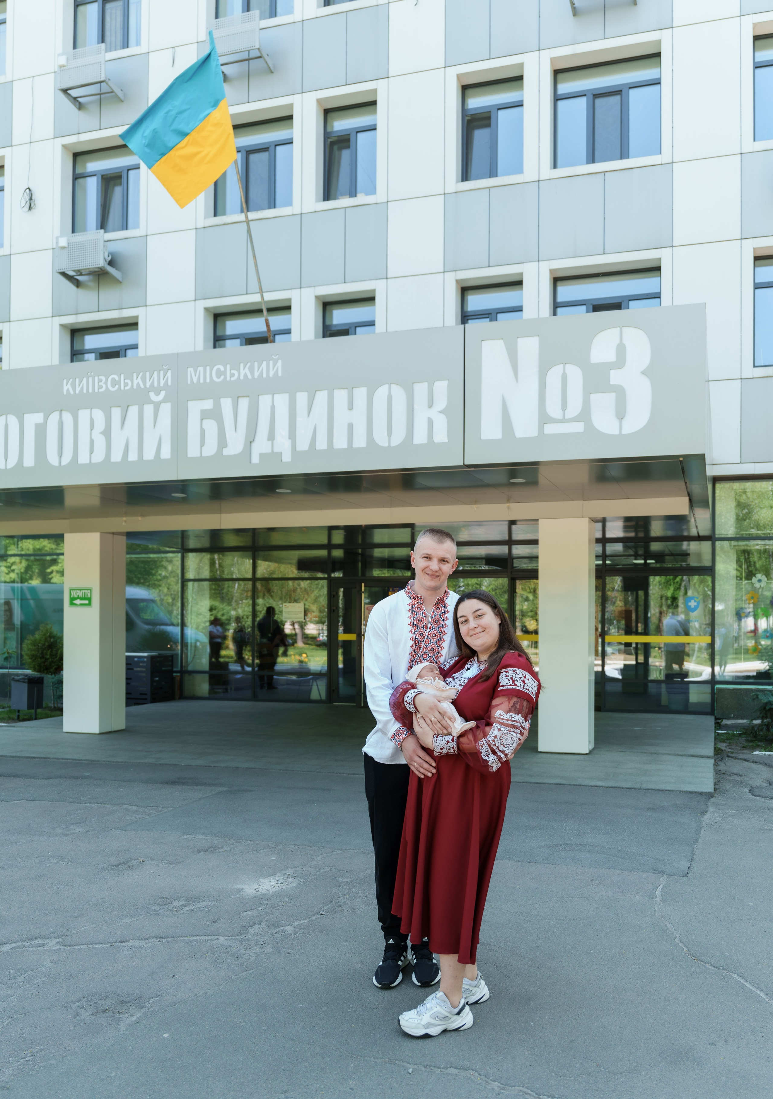 Виписка з пологового №3. Сімейний фотограф Київ Наталія Шкаврон