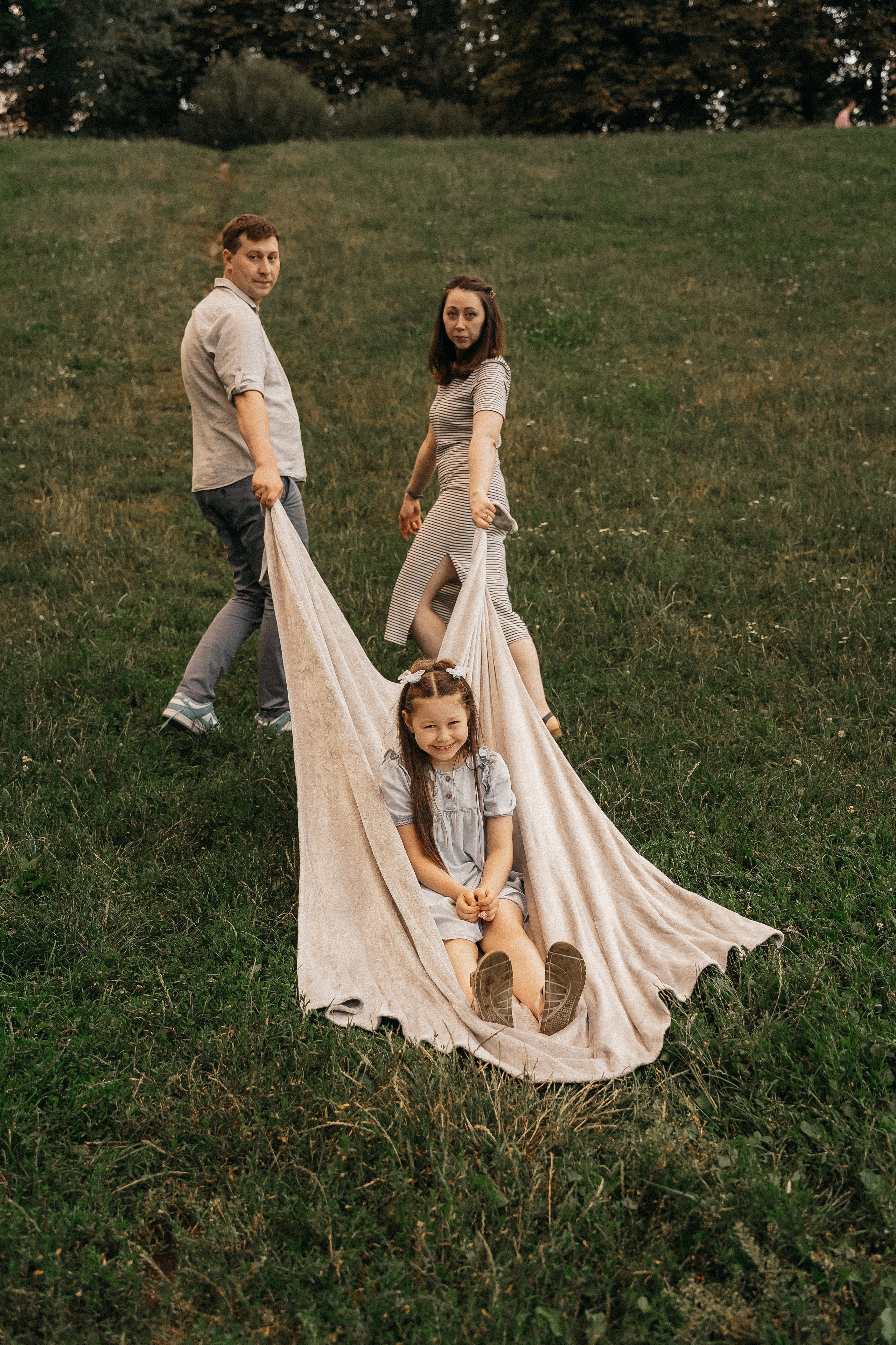 Сімейна фотосесія в парку. Сімейний фотограф Київ Наталія Шкаврон