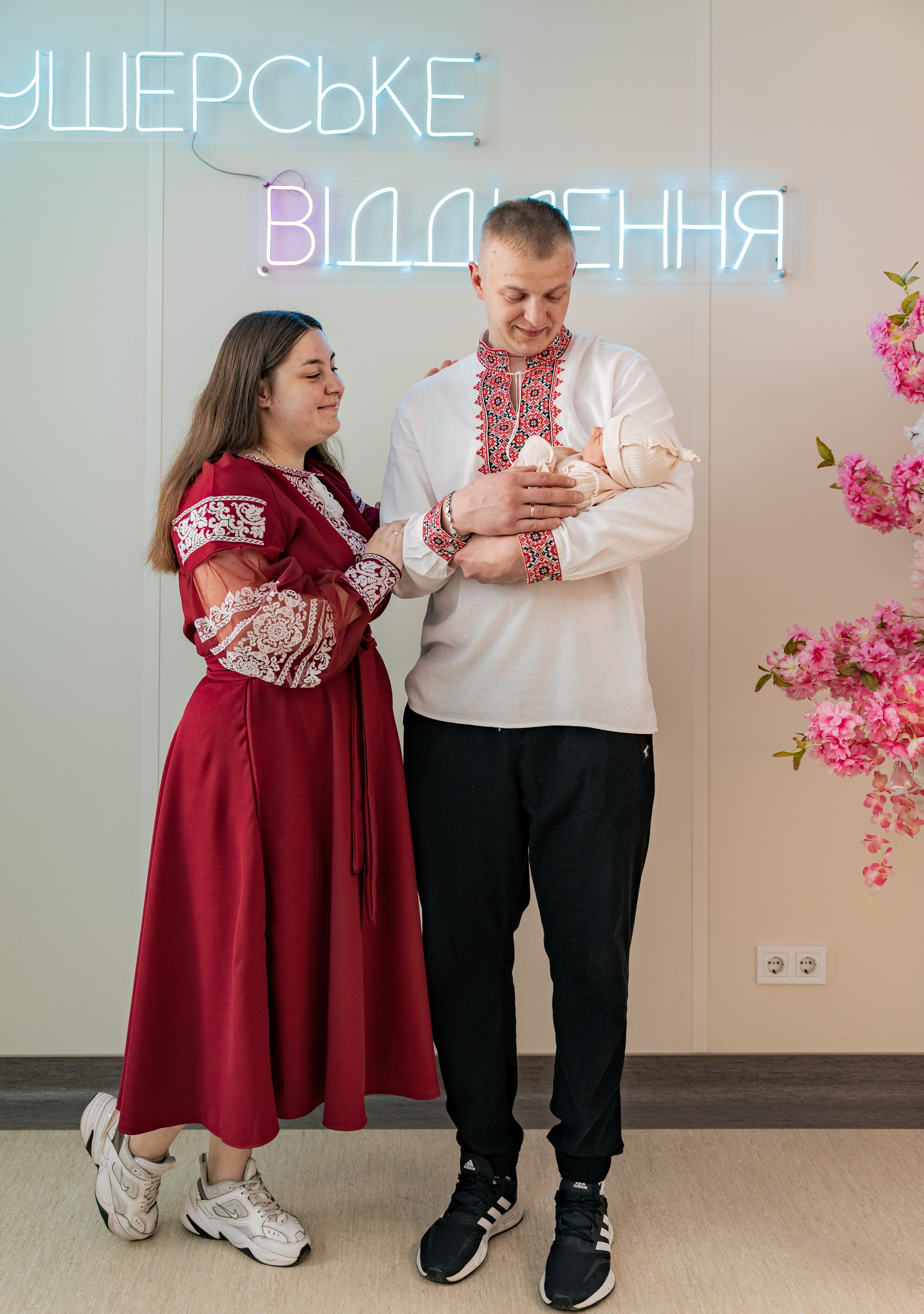 Виписка з пологового №3. Сімейний фотограф Київ Наталія Шкаврон