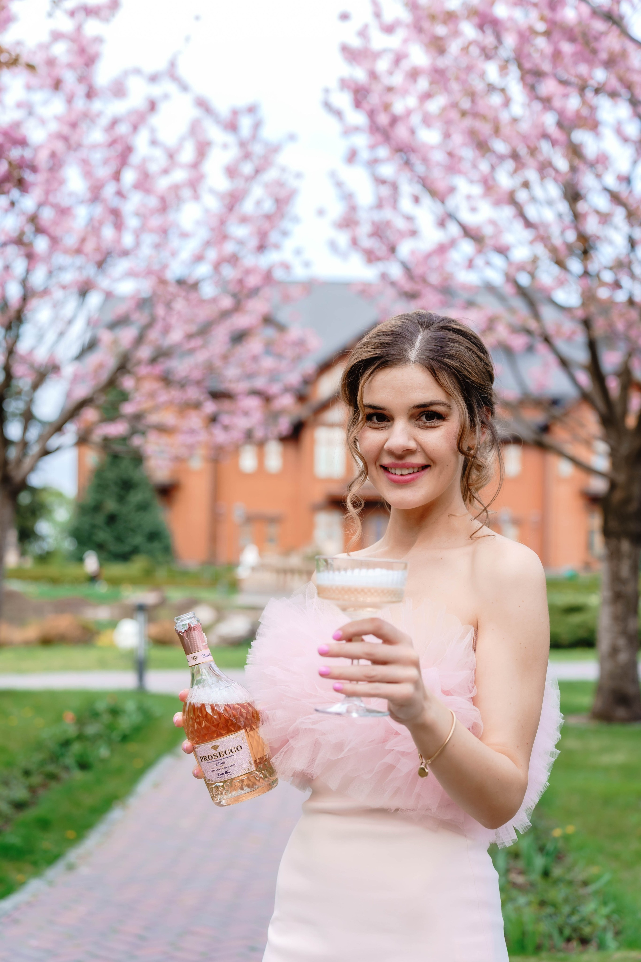 Фотосесія в сакурах. Family photographer in Kiev Natalia Shkavron