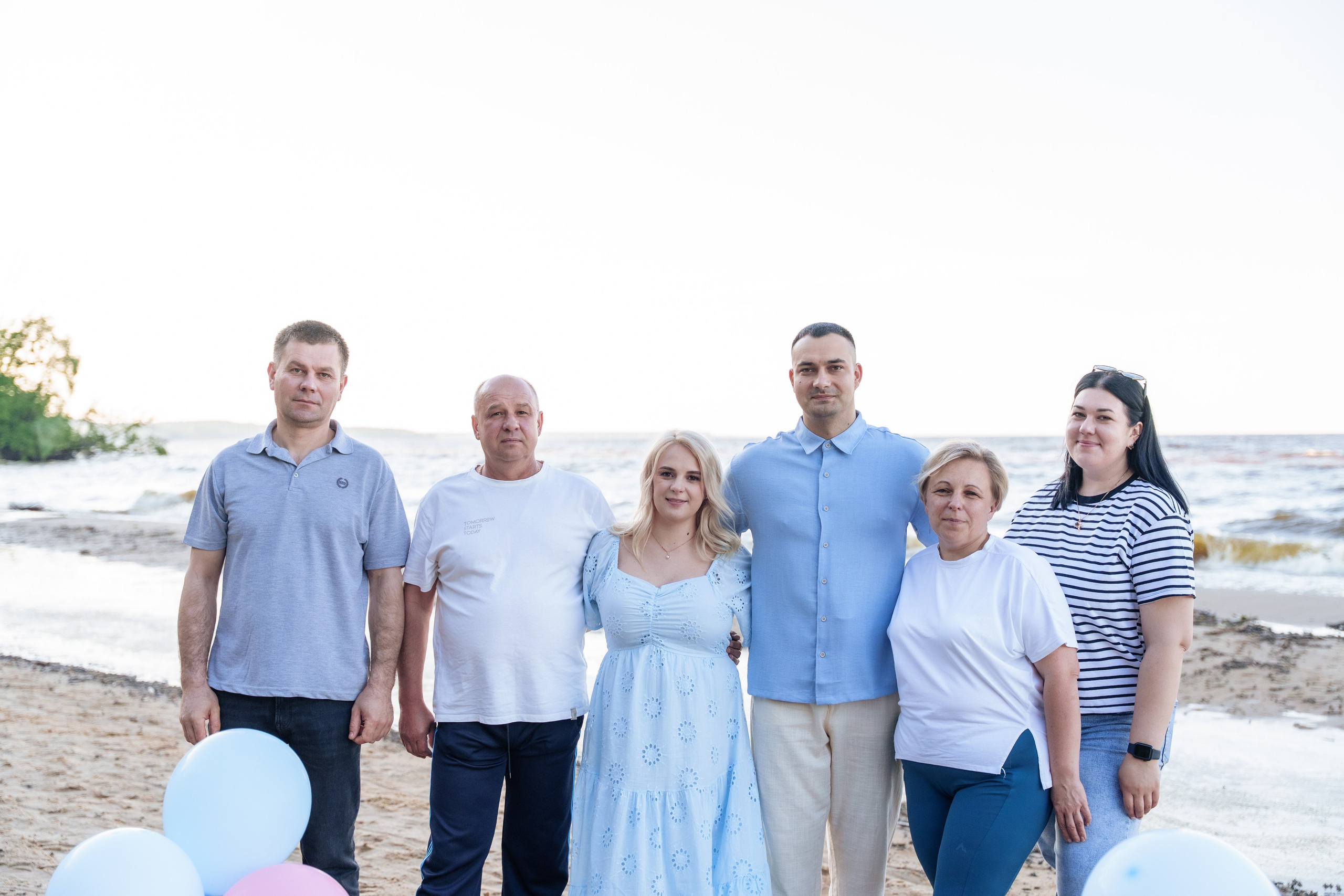 Гендер паті на Київському морі. Family photographer in Kiev Natalia Shkavron