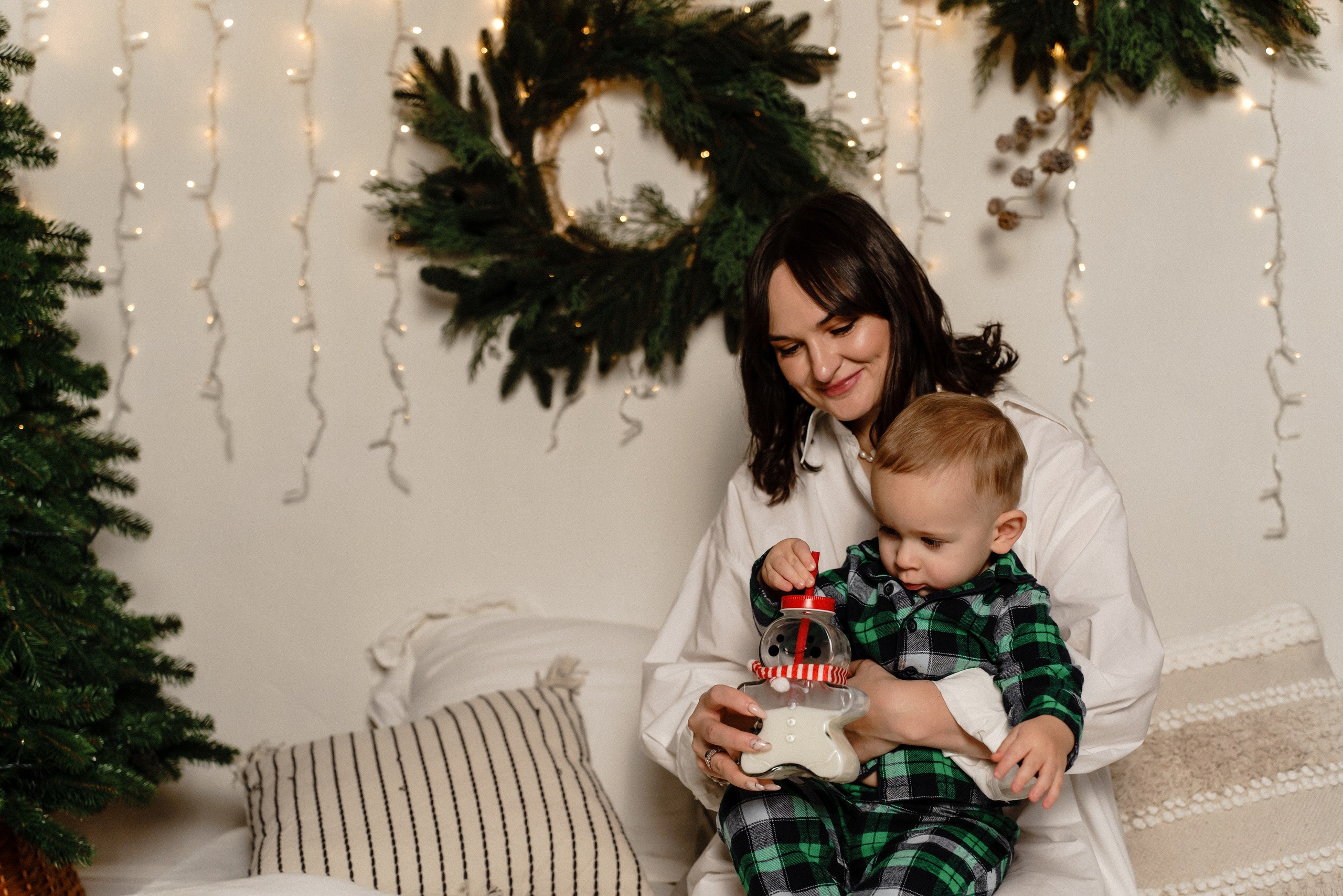 Новорічна фотосесія мами та сина. Family photographer in Kiev Natalia Shkavron