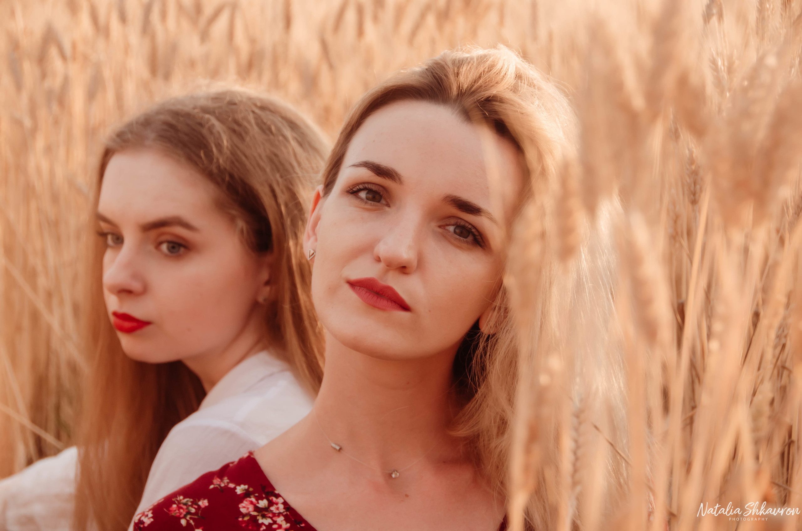 Фотосесія дві сестри. Сімейний фотограф Київ Наталія Шкаврон