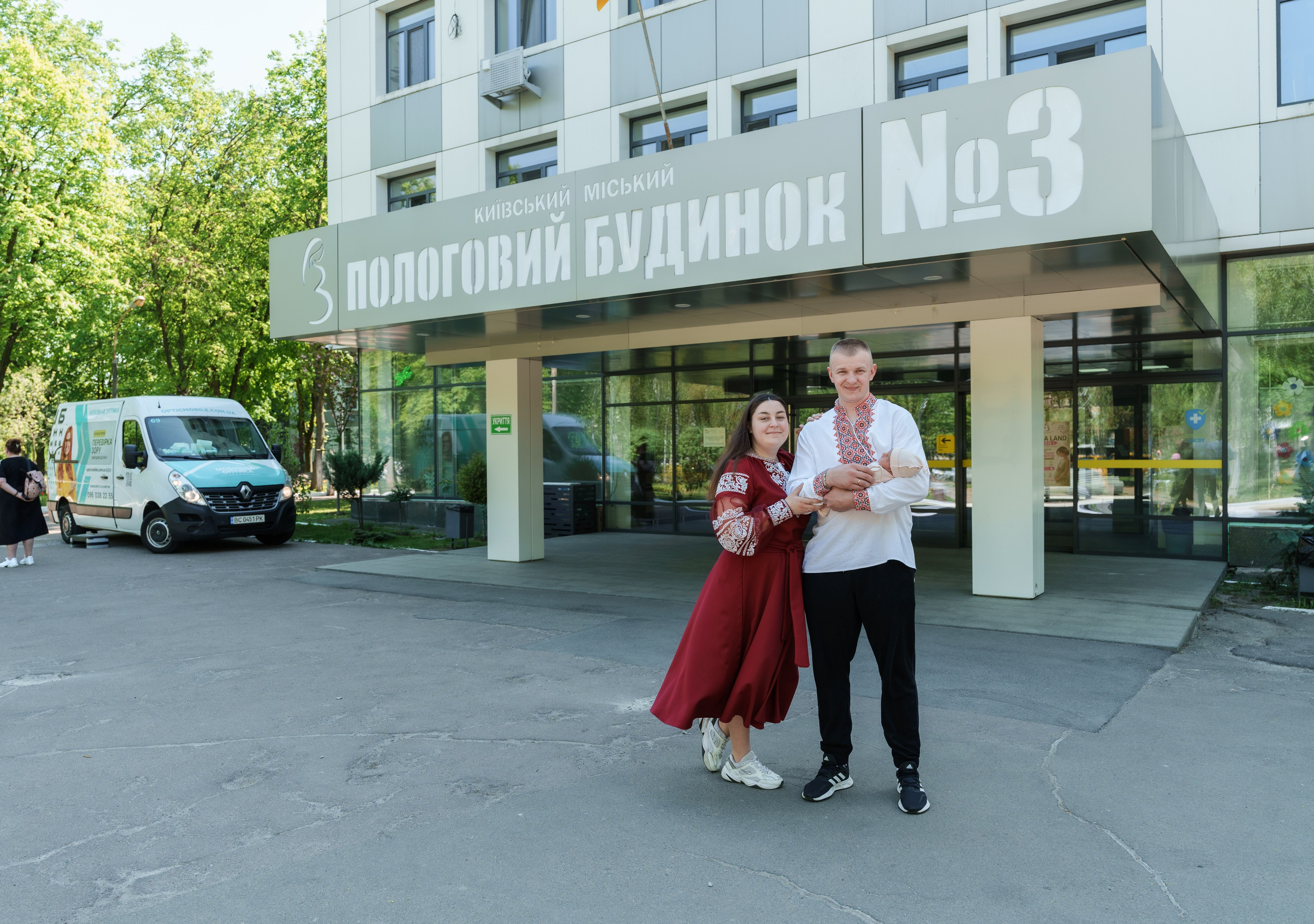 Виписка з пологового №3. Сімейний фотограф Київ Наталія Шкаврон