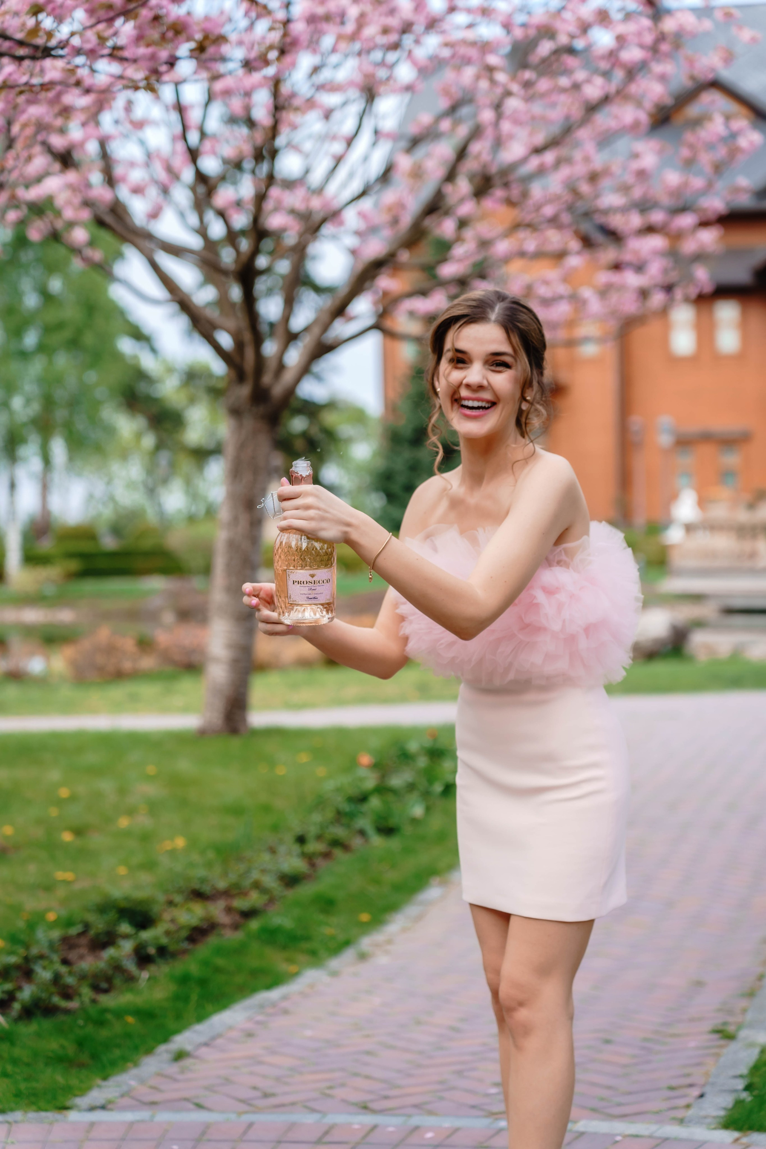 Фотосесія в сакурах. Family photographer in Kiev Natalia Shkavron