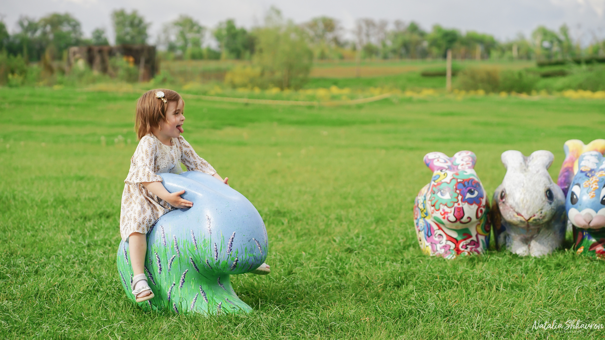 Сімейна фотосесія в тюльпанах. Сімейний фотограф Київ Наталія Шкаврон
