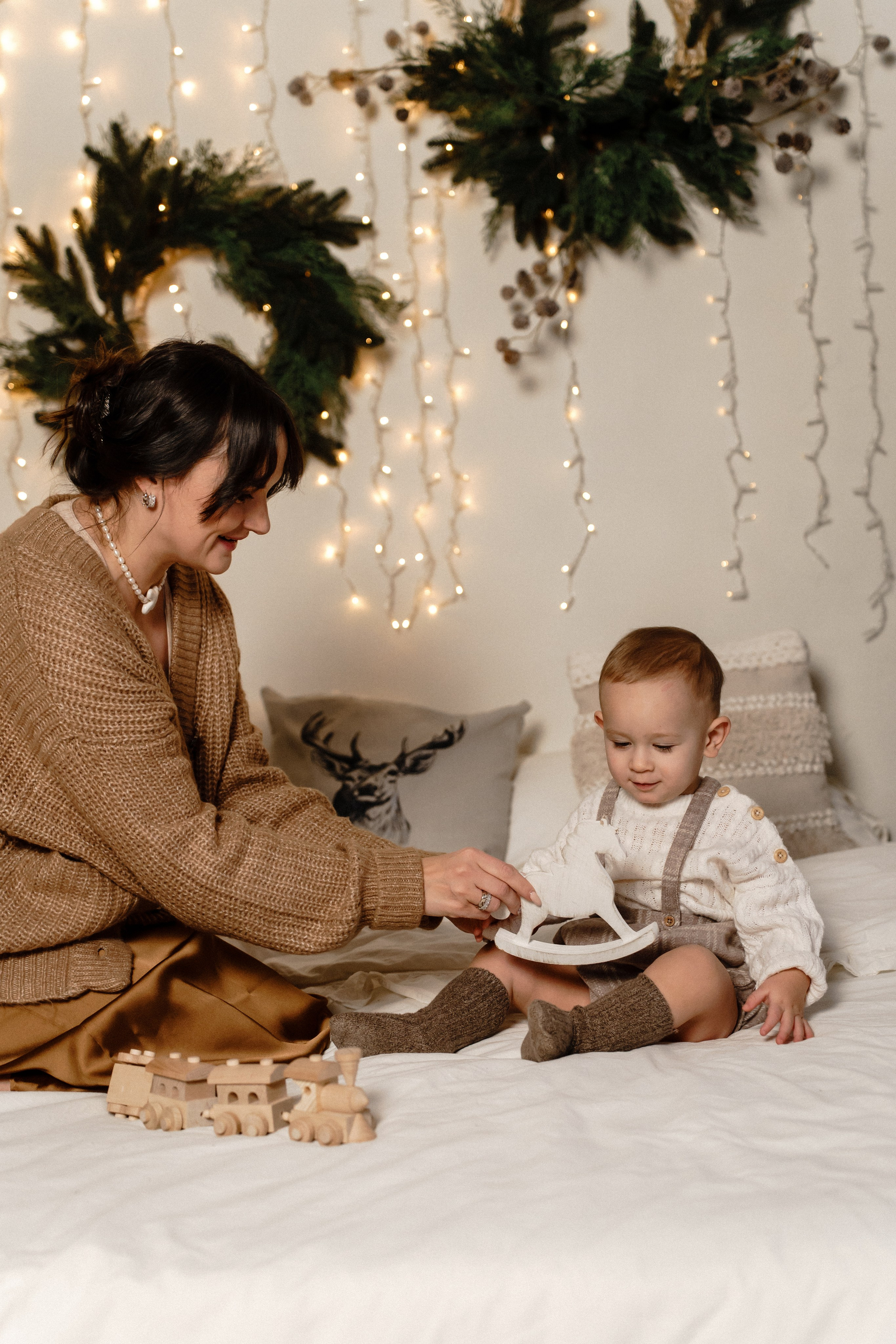 Новорічна фотосесія мами та сина. Family photographer in Kiev Natalia Shkavron