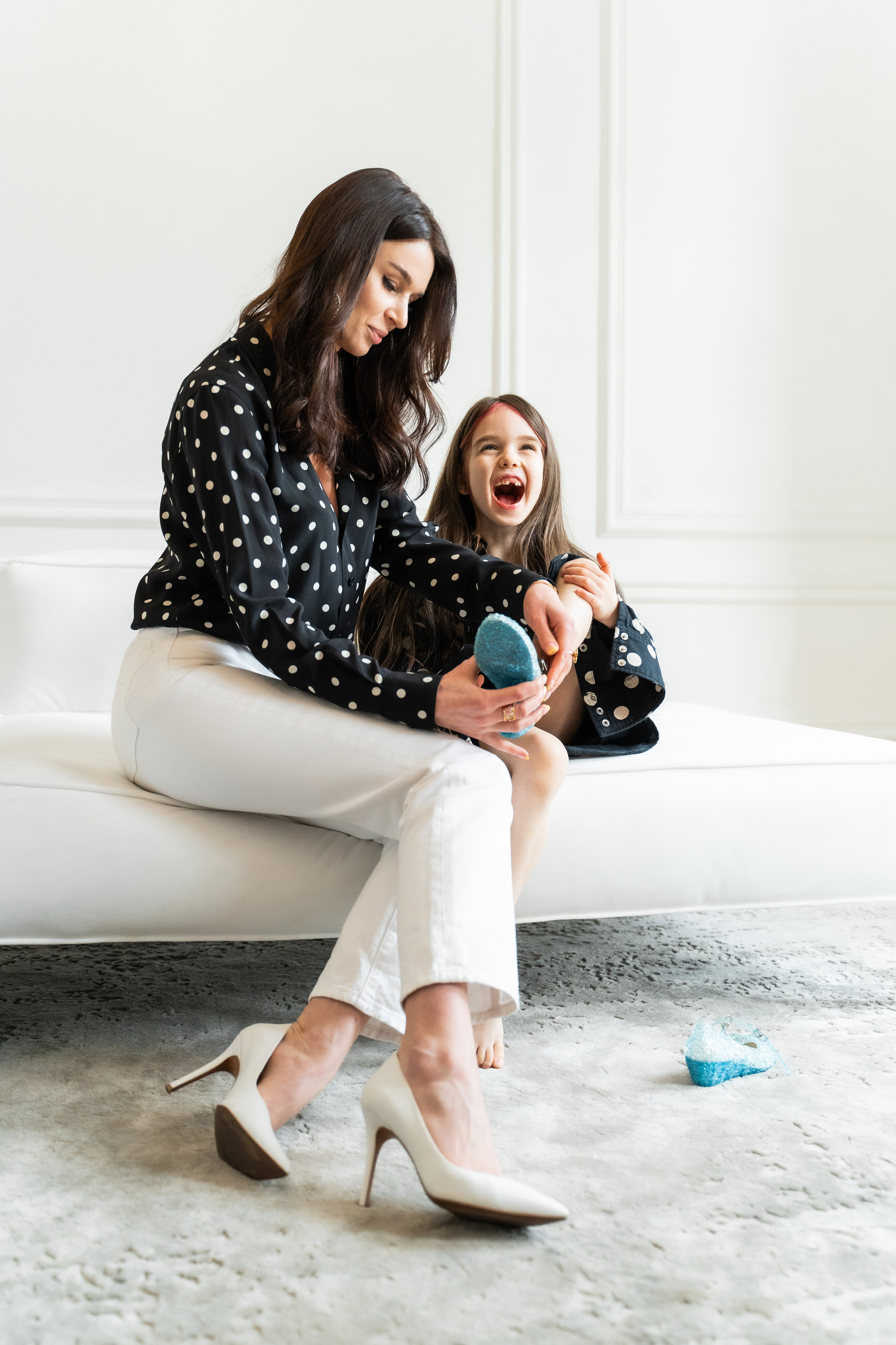 Фотосесія мама та доня до дня 8 березня. Family photographer in Kiev Natalia Shkavron