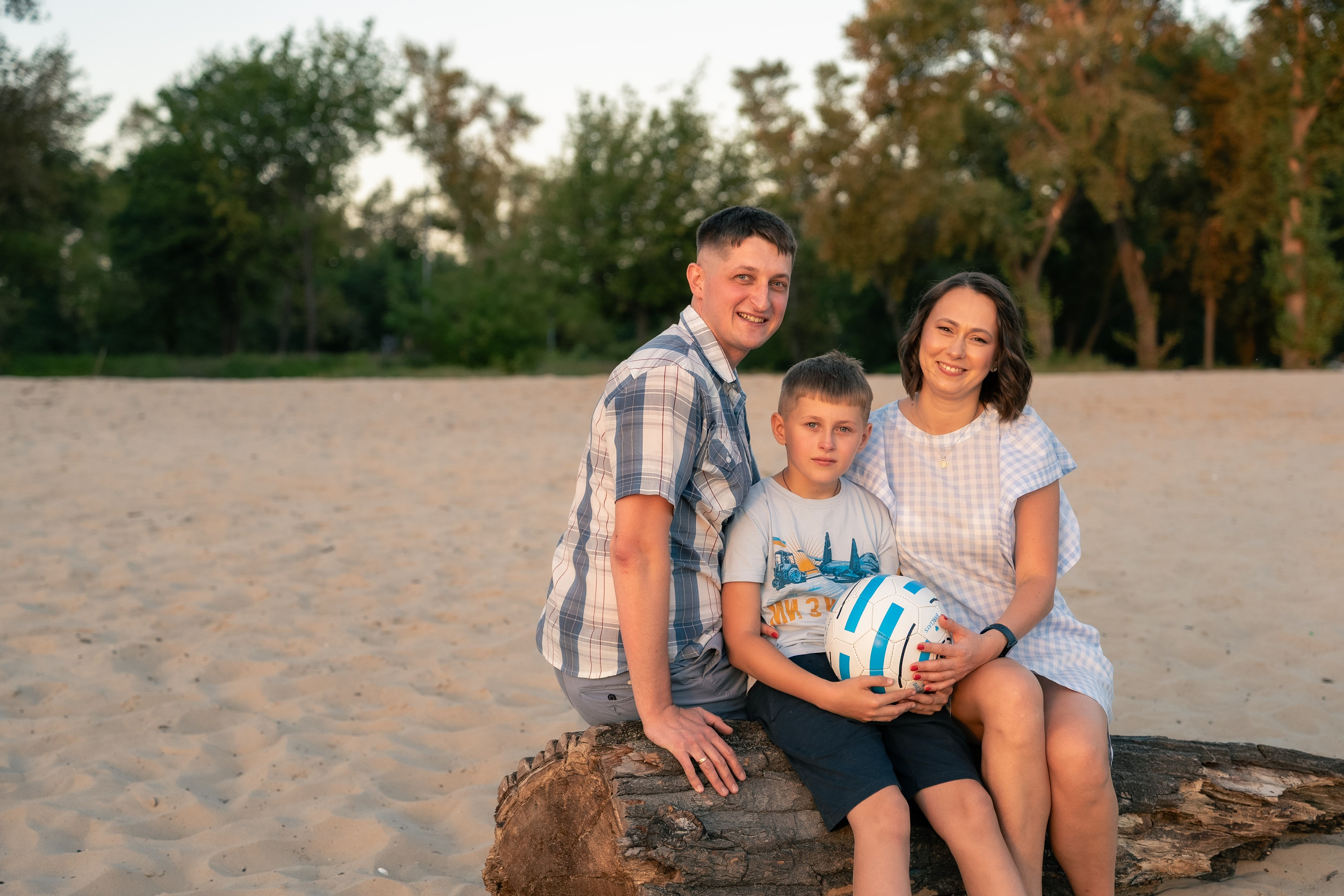 Сімейна фотосесія на Трухановому острові. Сімейний фотограф Київ Наталія Шкаврон