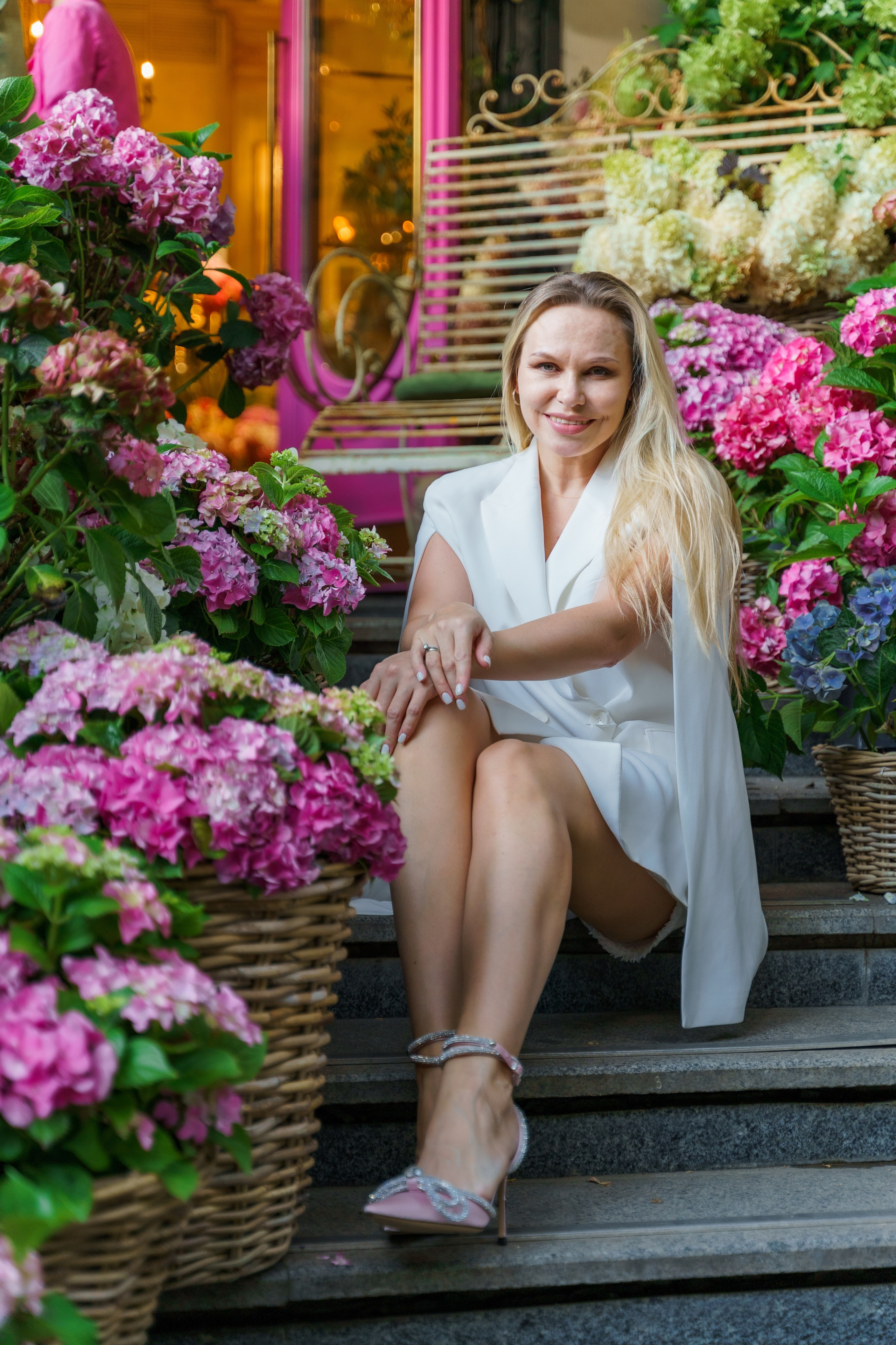 Сімейна фотосесія в гортензіях в Клов саду. Family photographer in Kiev Natalia Shkavron