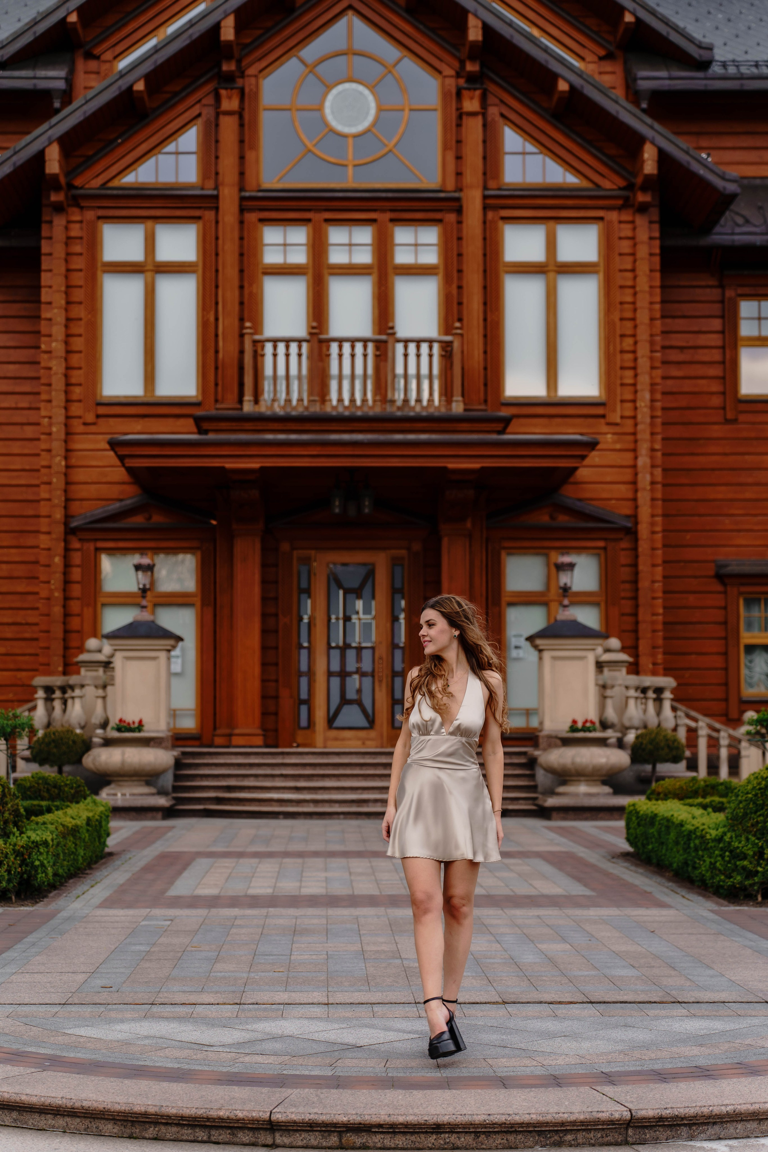 Фотосесія в сакурах. Family photographer in Kiev Natalia Shkavron