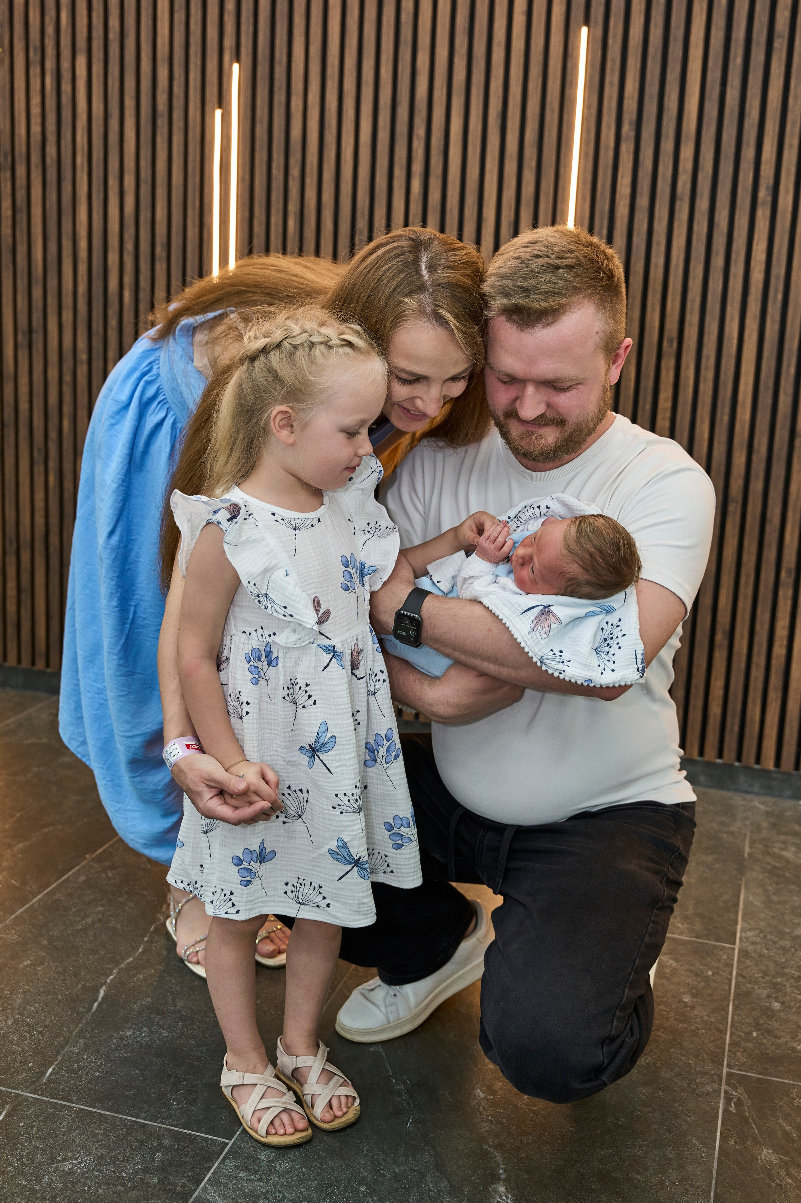 Виписка з пологового №3. Family photographer in Kiev Natalia Shkavron