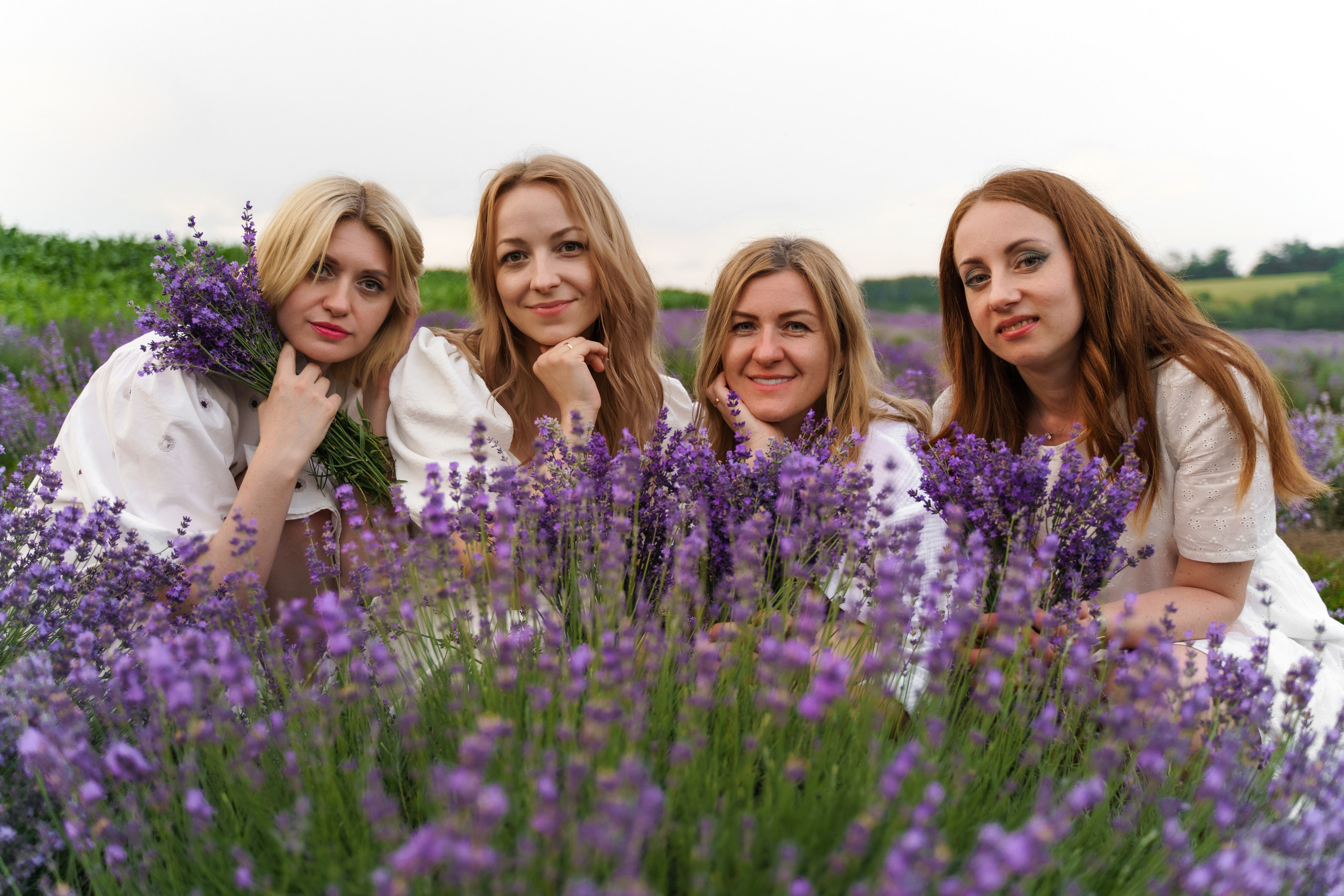 фотосесія в лаванді з подругами,  лаванда, лавандовые поля, фотосессия, Фотостудія на природі, Місця для фотосесії, Лавандове поле, індивідуальна фотосесія, фотосесія з подругами, фотосесія в стилі пікнік, літян фотосесія, фотосесія з подургами в стилі пікнік, лавандова фотосесія, фотосесія в лаванді в києві